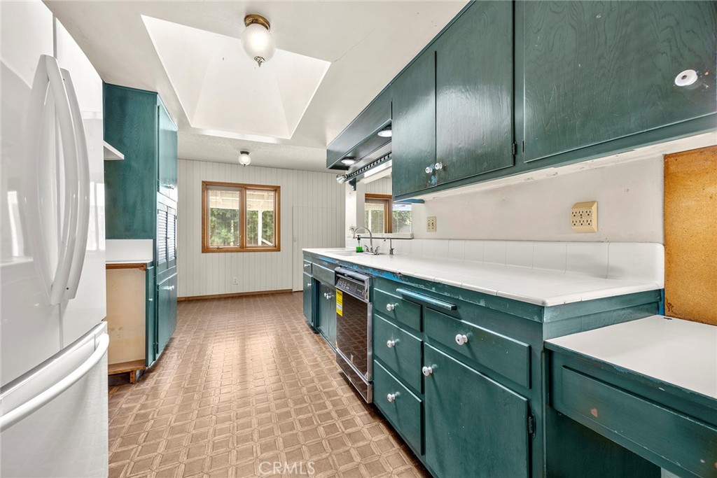 3948 E Lynnwood Avenue