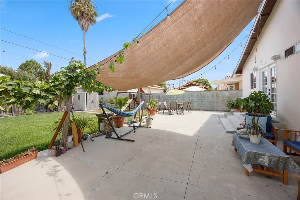 5017 W 118th Place