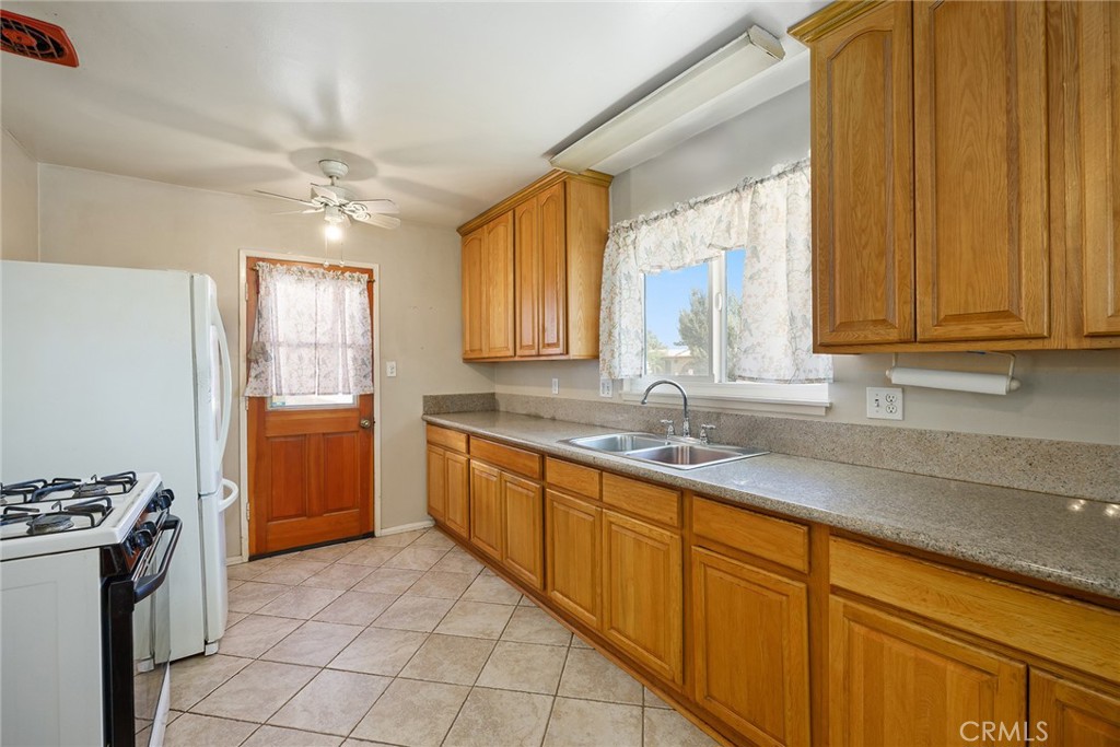 10421 Longden Street