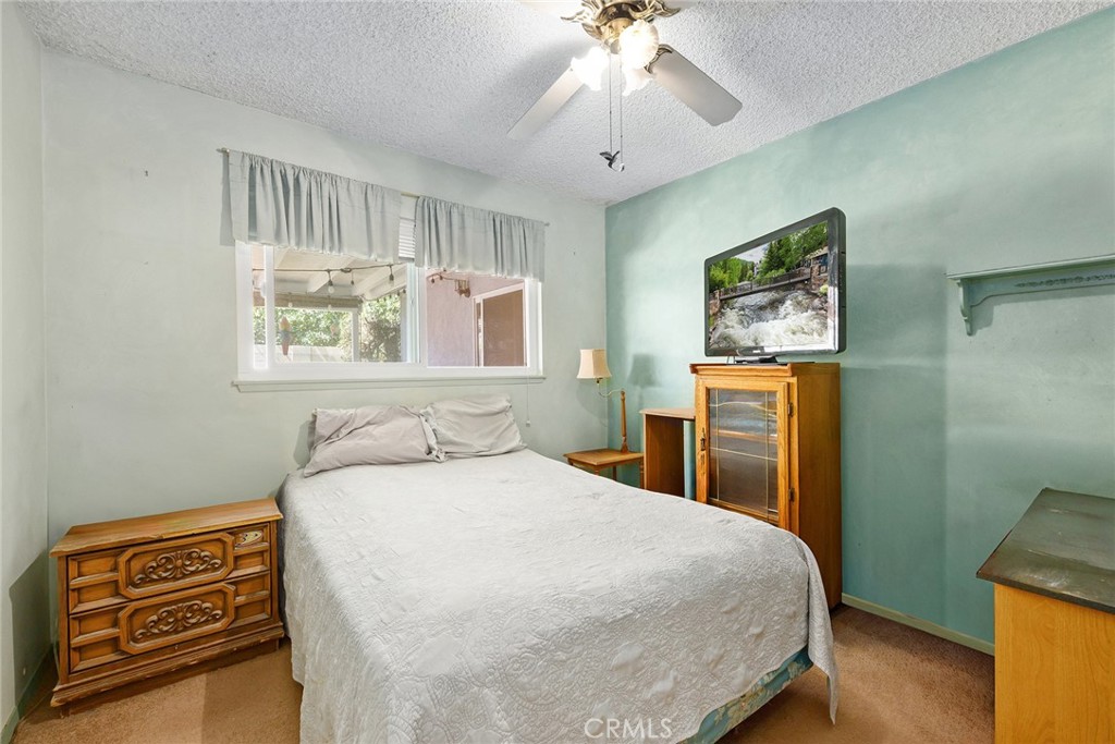 10421 Longden Street