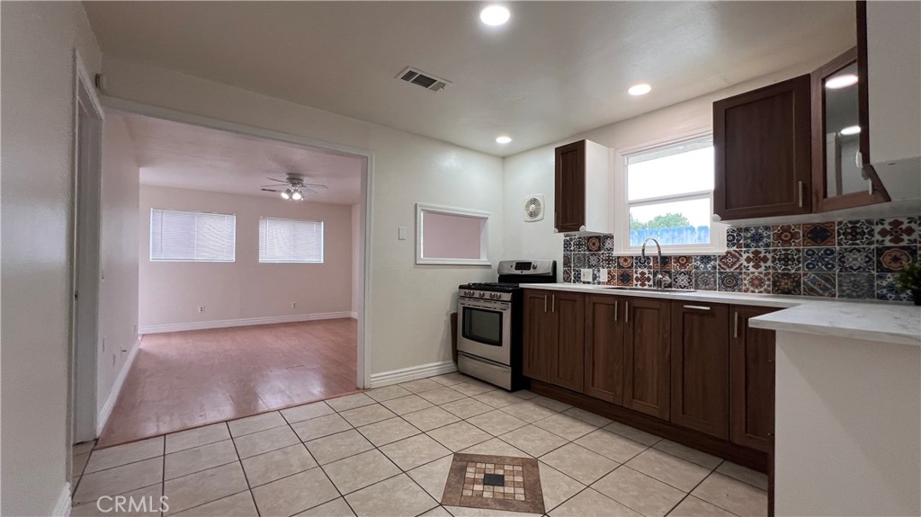 17639 Bobrick