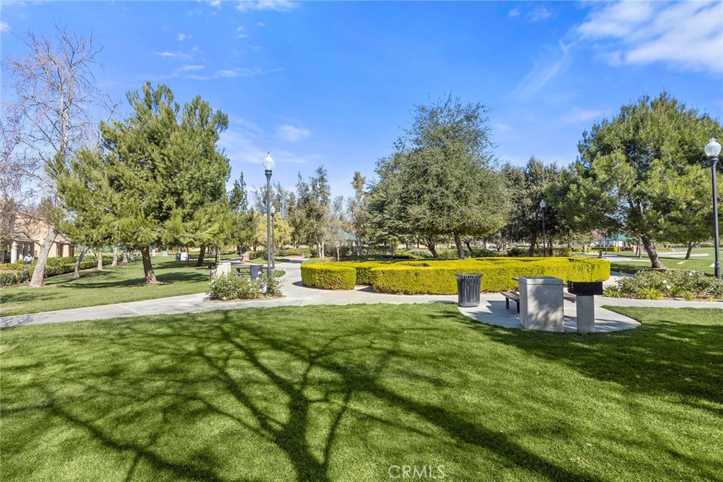 5061 S Centennial