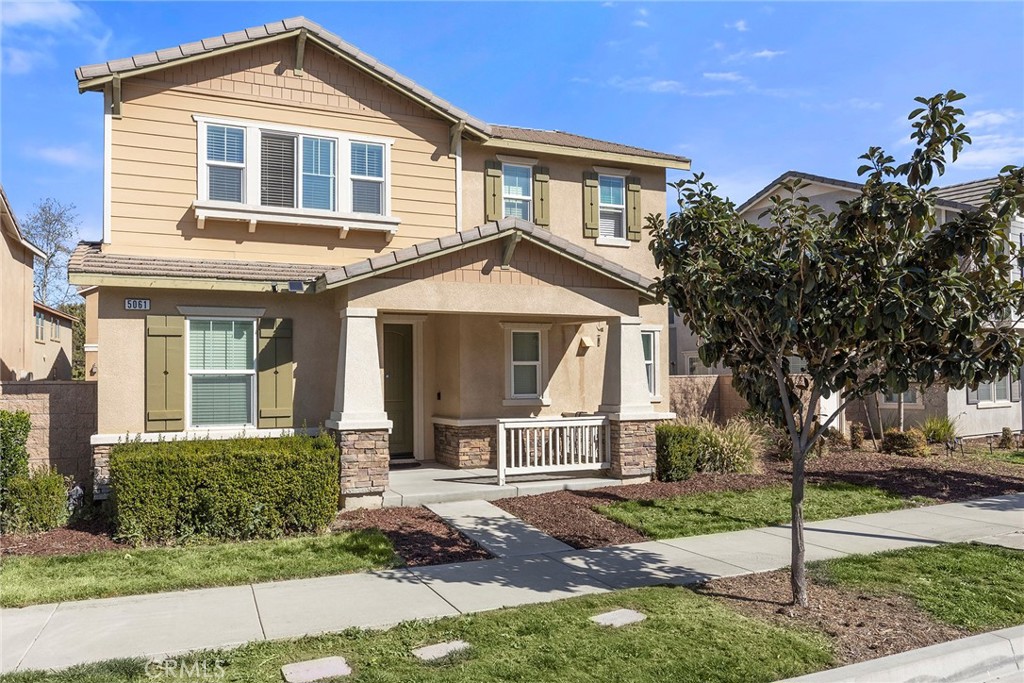 5061 S Centennial