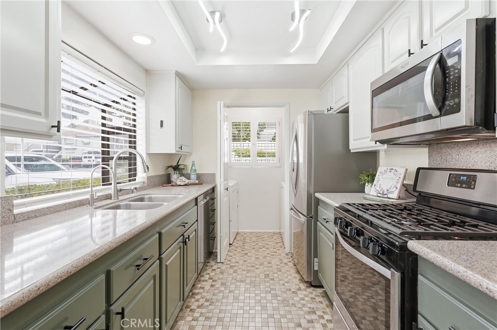 1 Oak Spring Ln 230