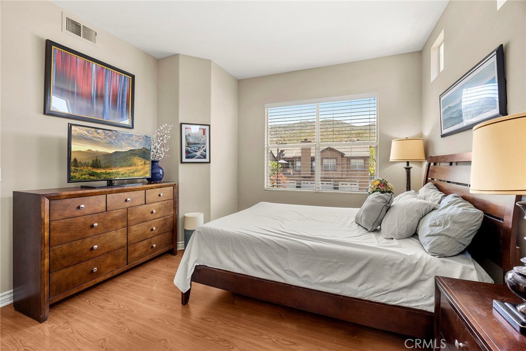 1382 S Country Glen Way