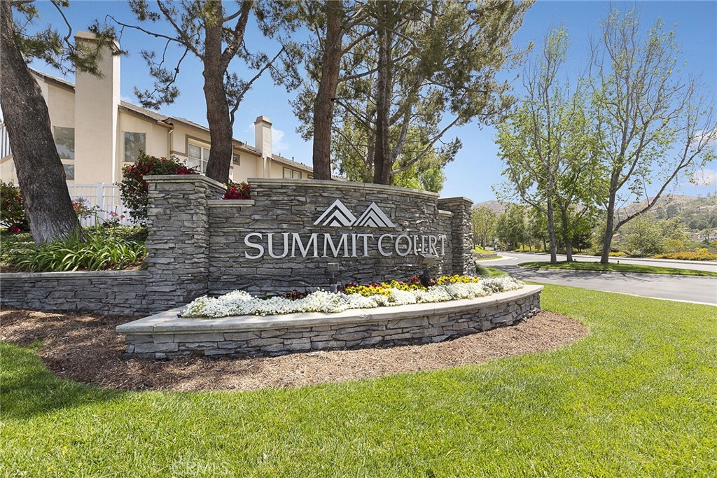 1382 S Country Glen Way