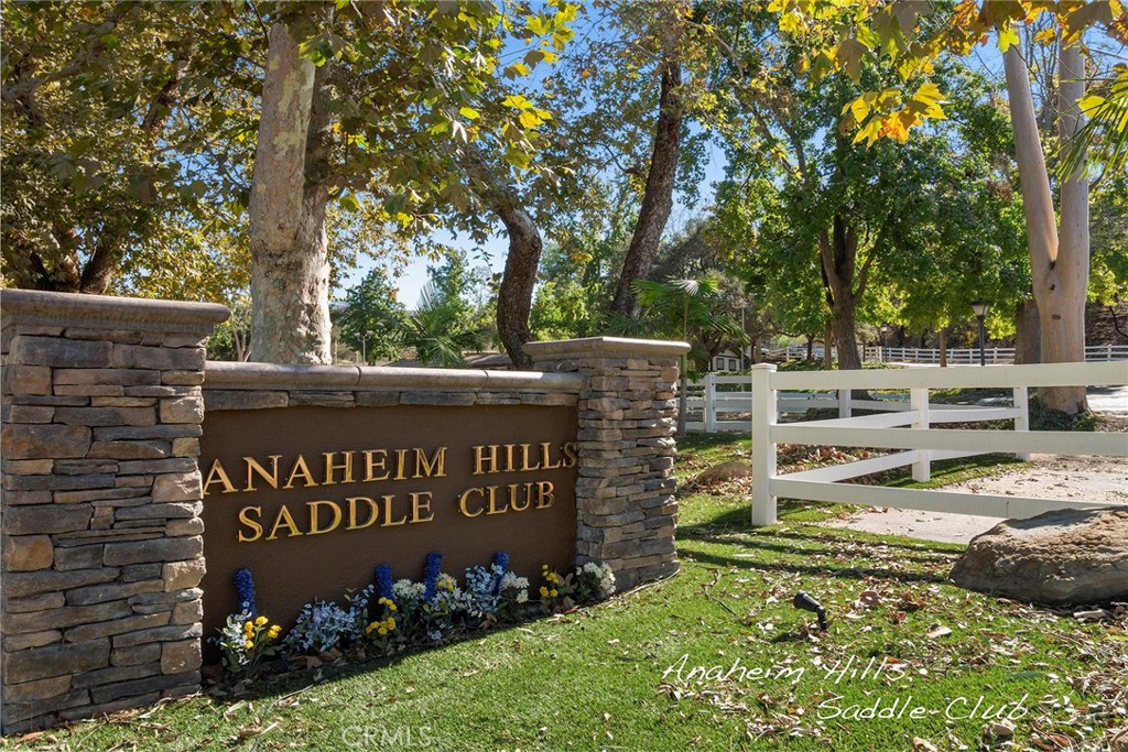 151 S Quintana Dr