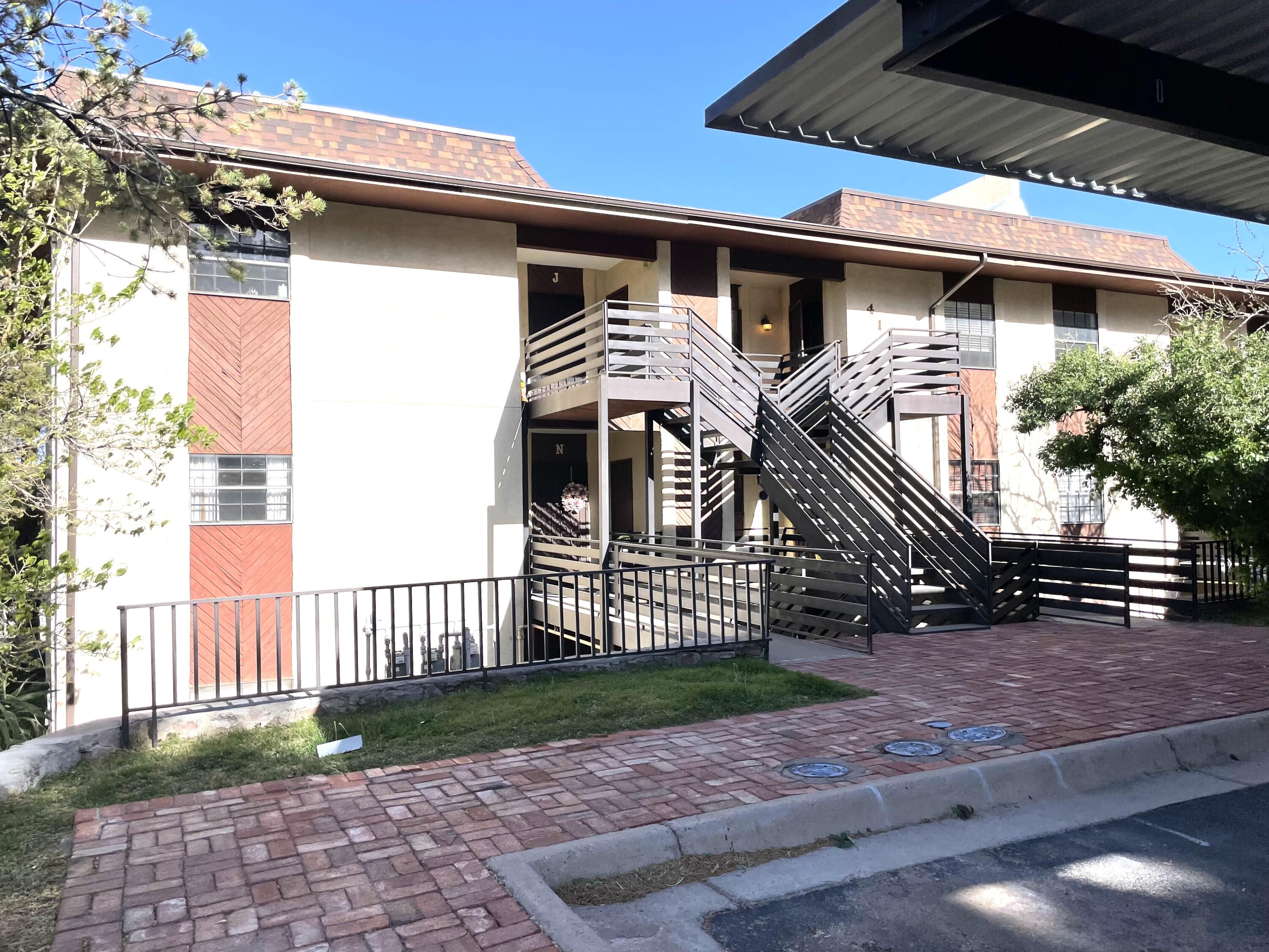 417 IRONDALE Drive, I