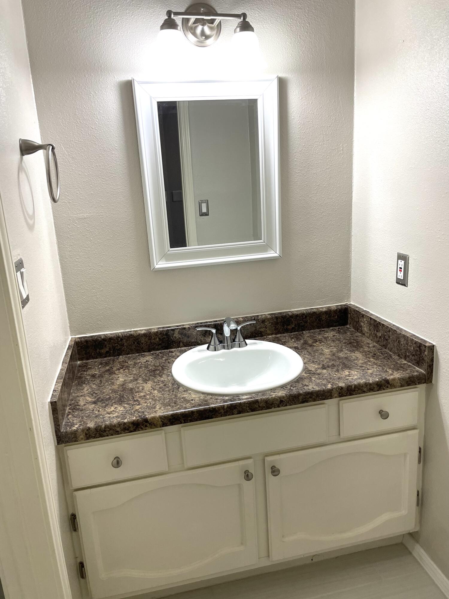 417 IRONDALE Drive, I