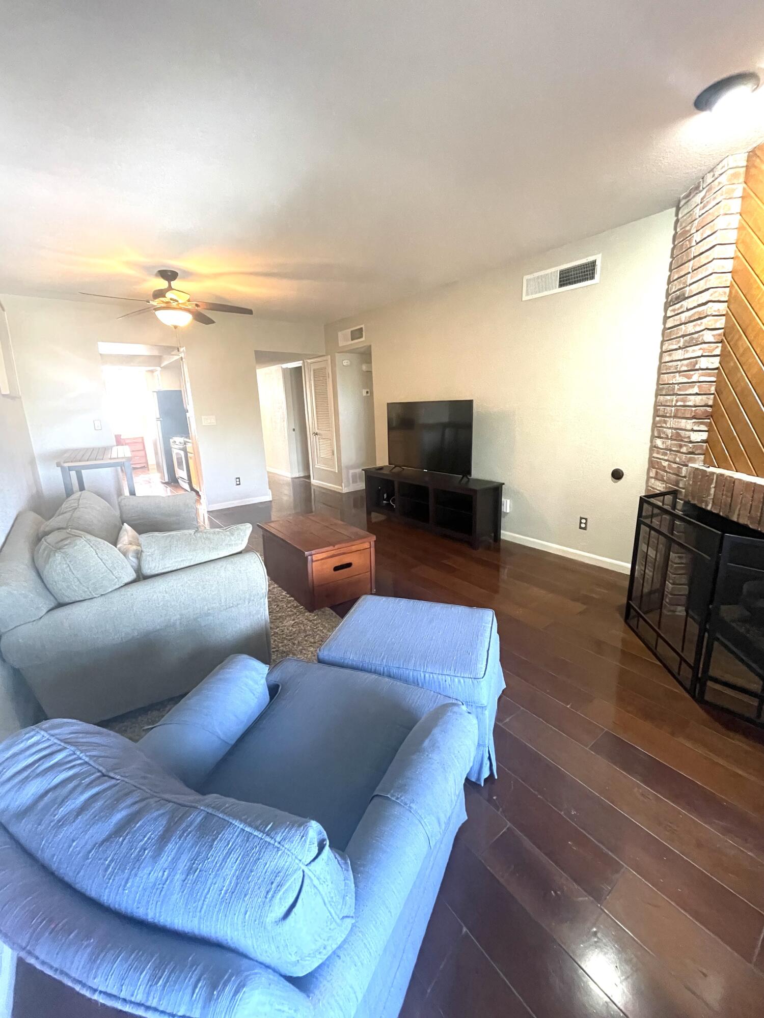 417 IRONDALE Drive, I