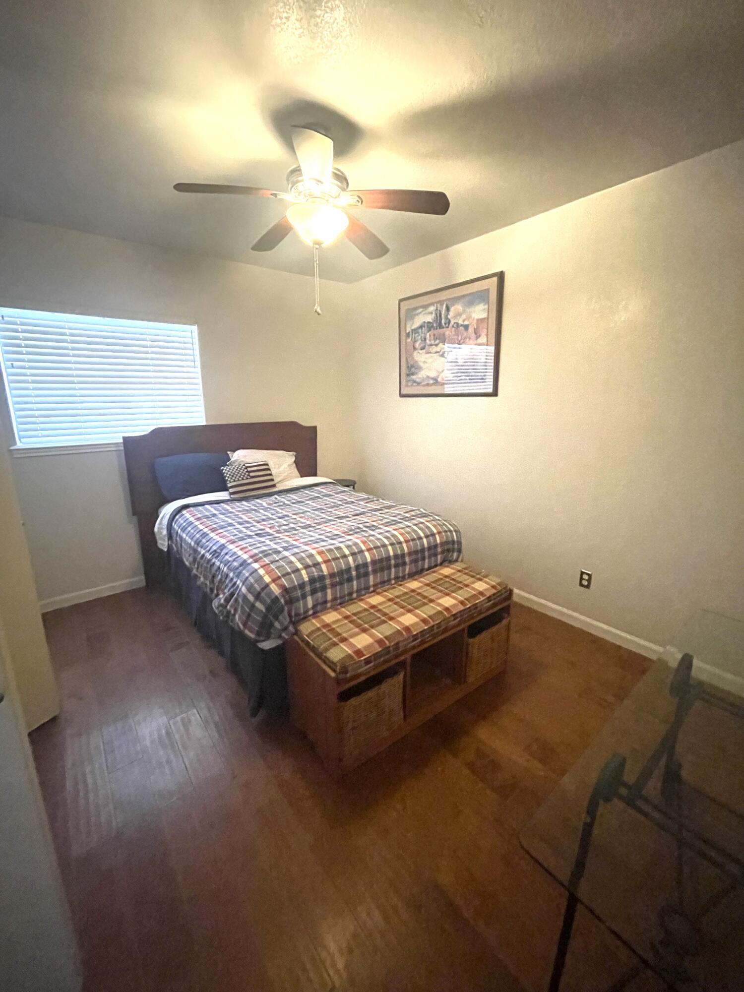 417 IRONDALE Drive, I