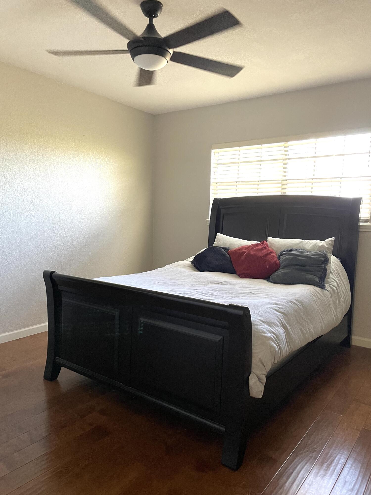 417 IRONDALE Drive, I