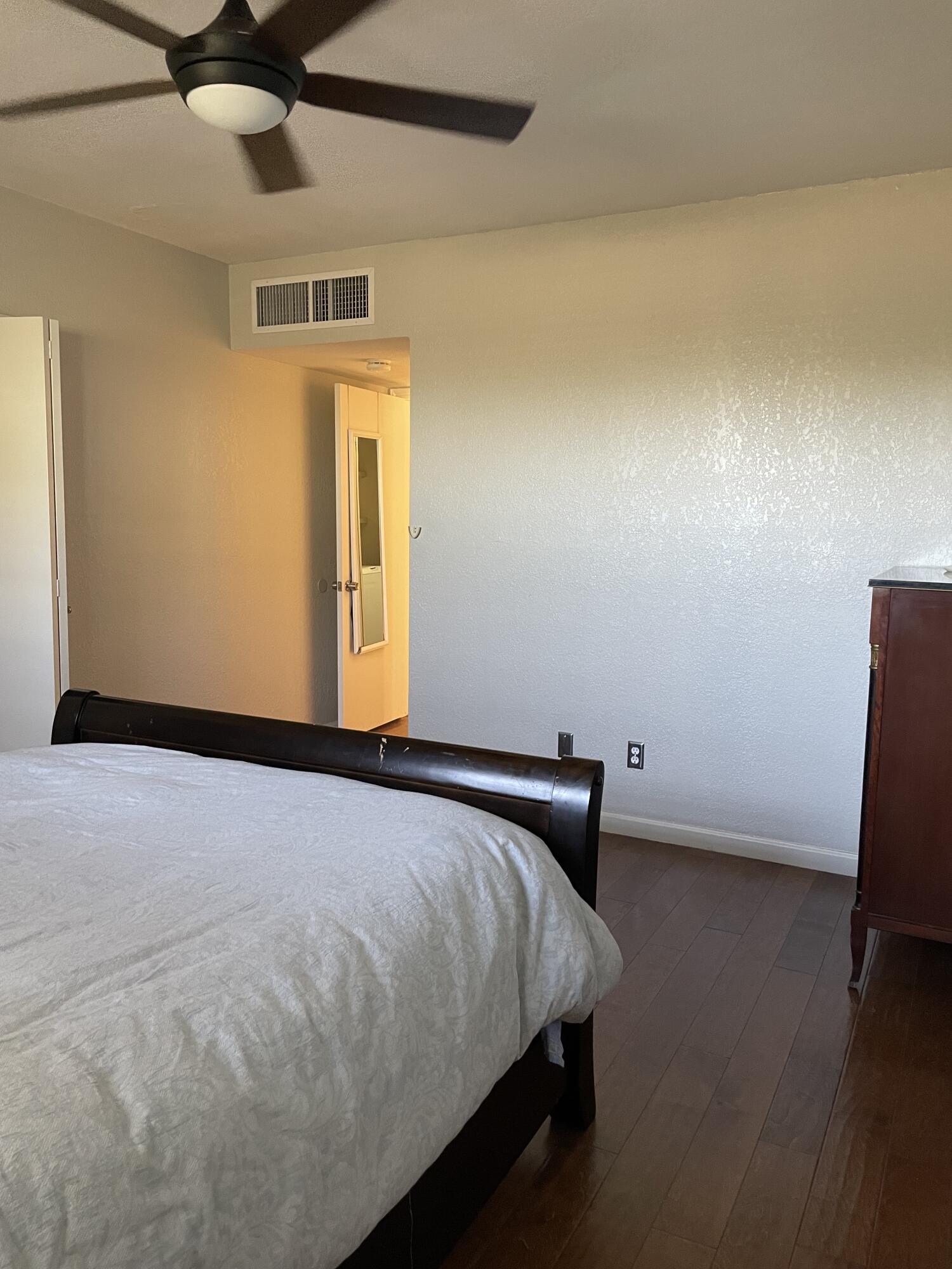 417 IRONDALE Drive, I