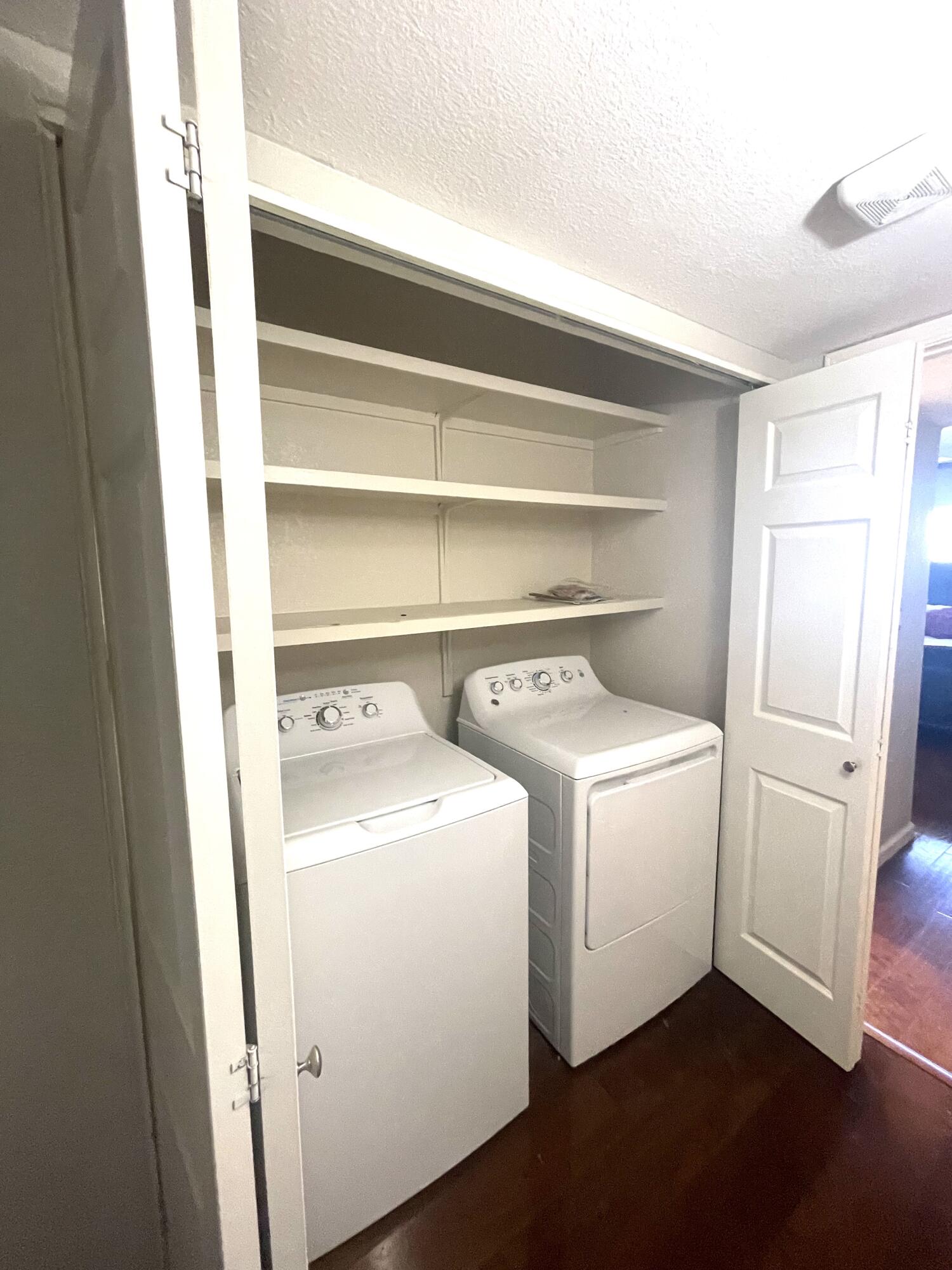 417 IRONDALE Drive, I