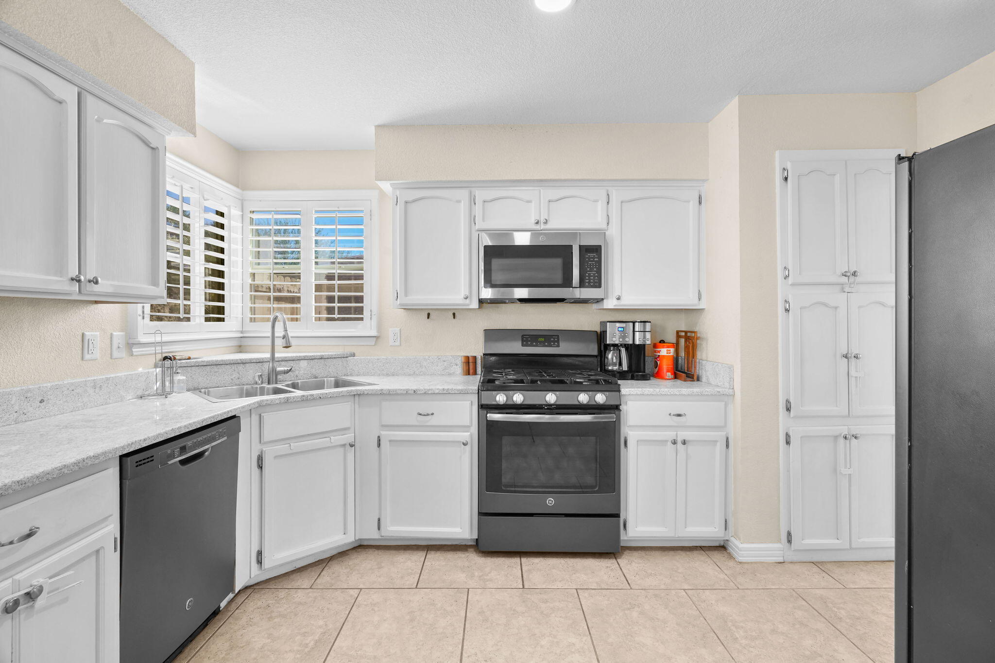 1524 CHEROKEE RIDGE Drive