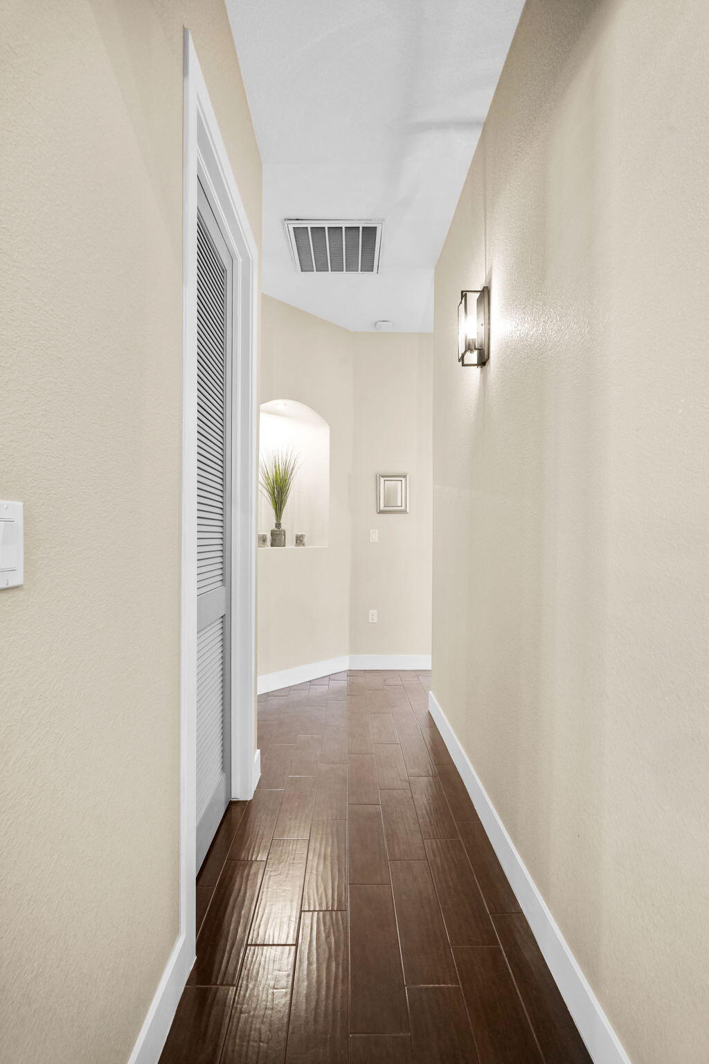 3183 AMISTOSO Street