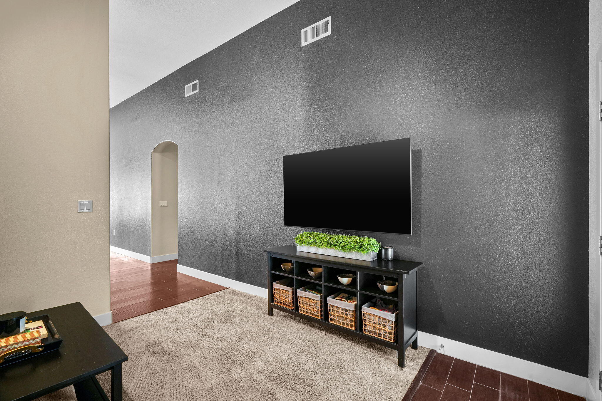 3183 AMISTOSO Street