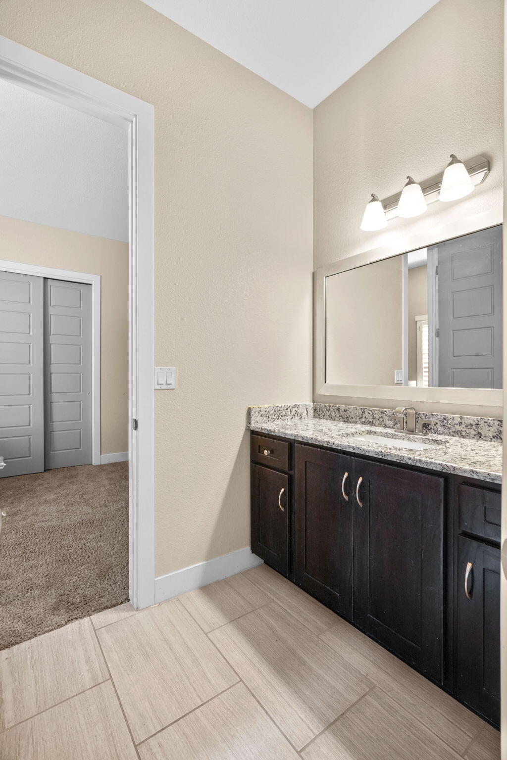 3183 AMISTOSO Street