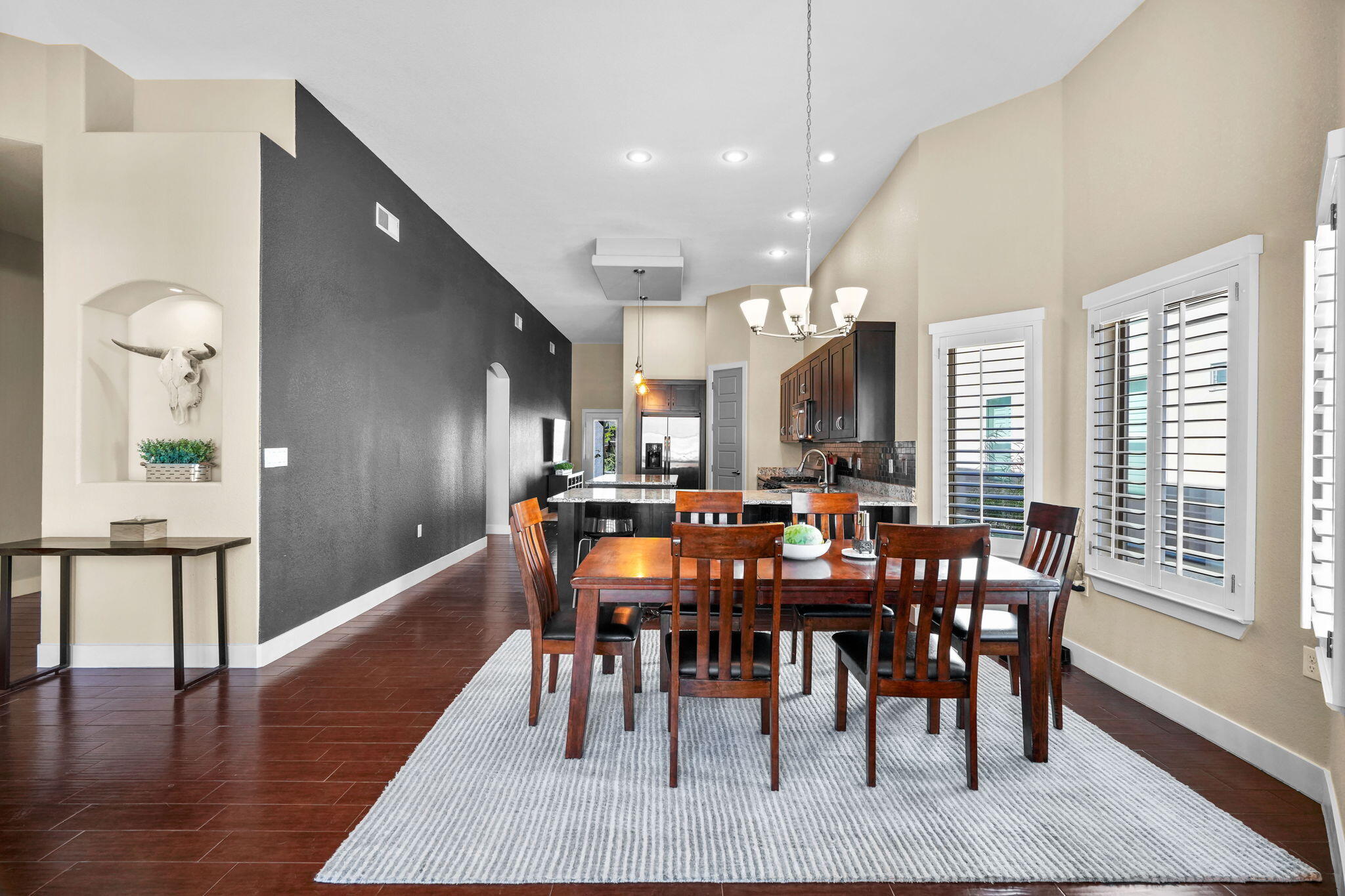 3183 AMISTOSO Street