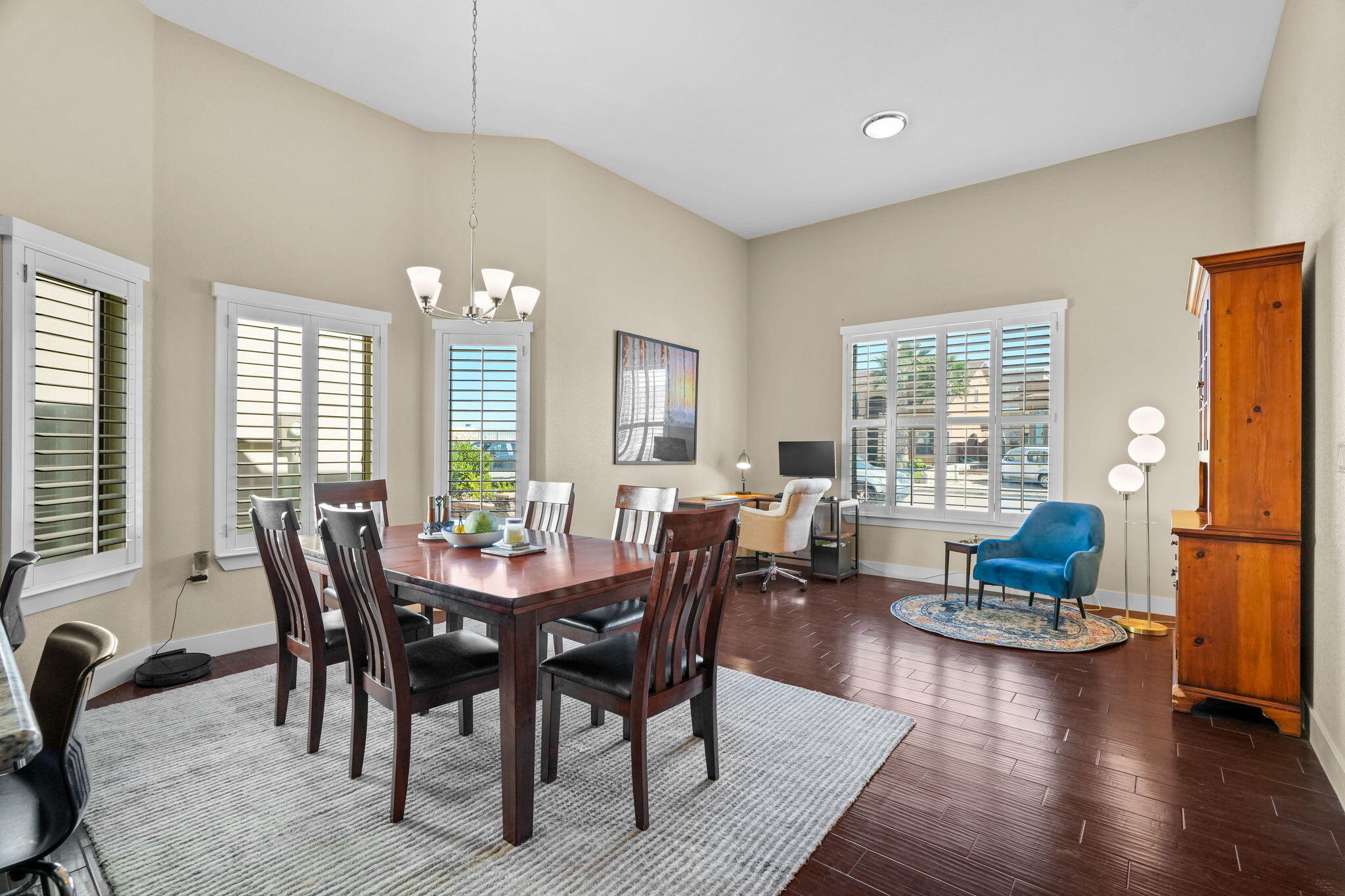 3183 AMISTOSO Street