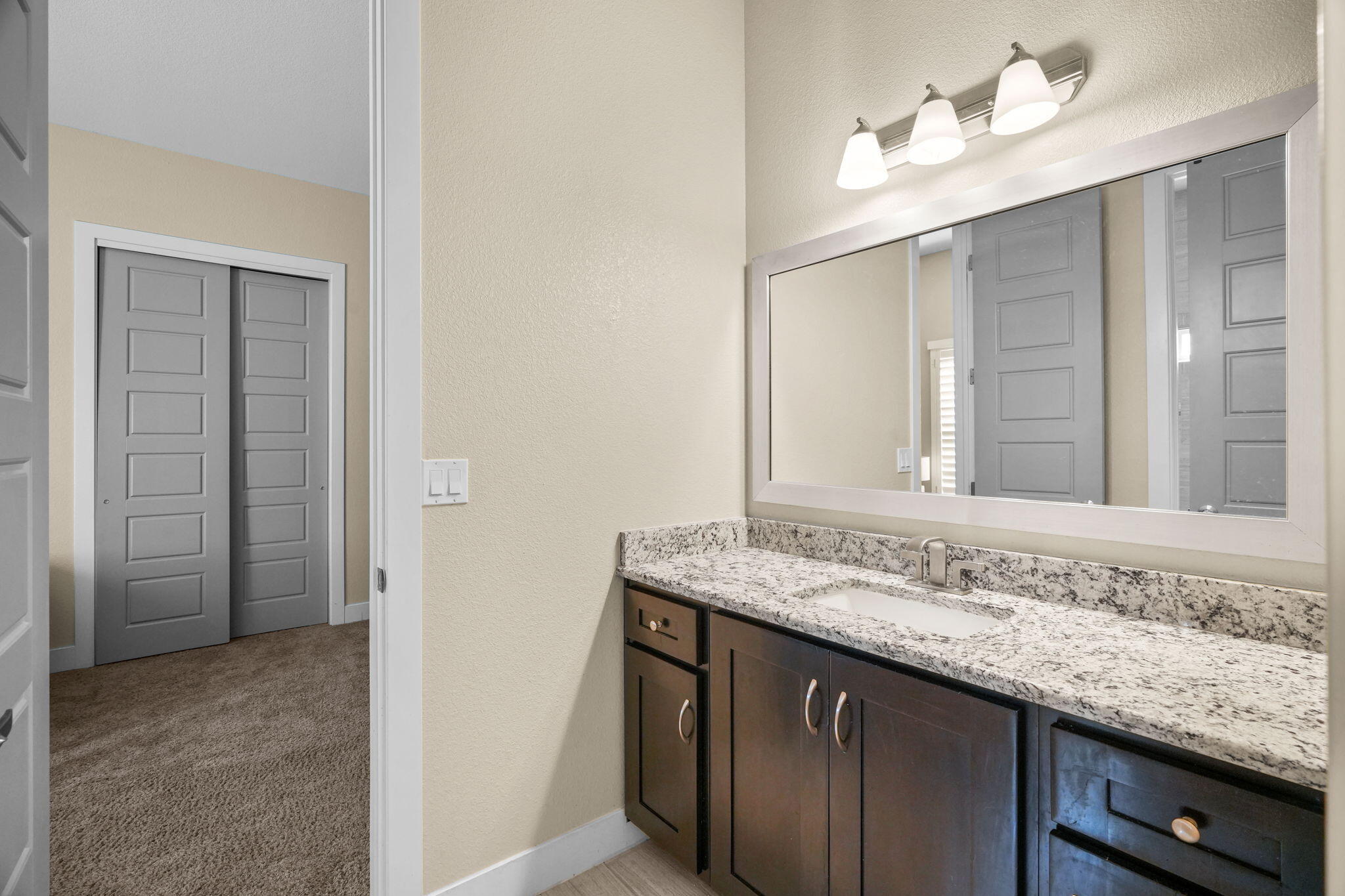 3183 AMISTOSO Street