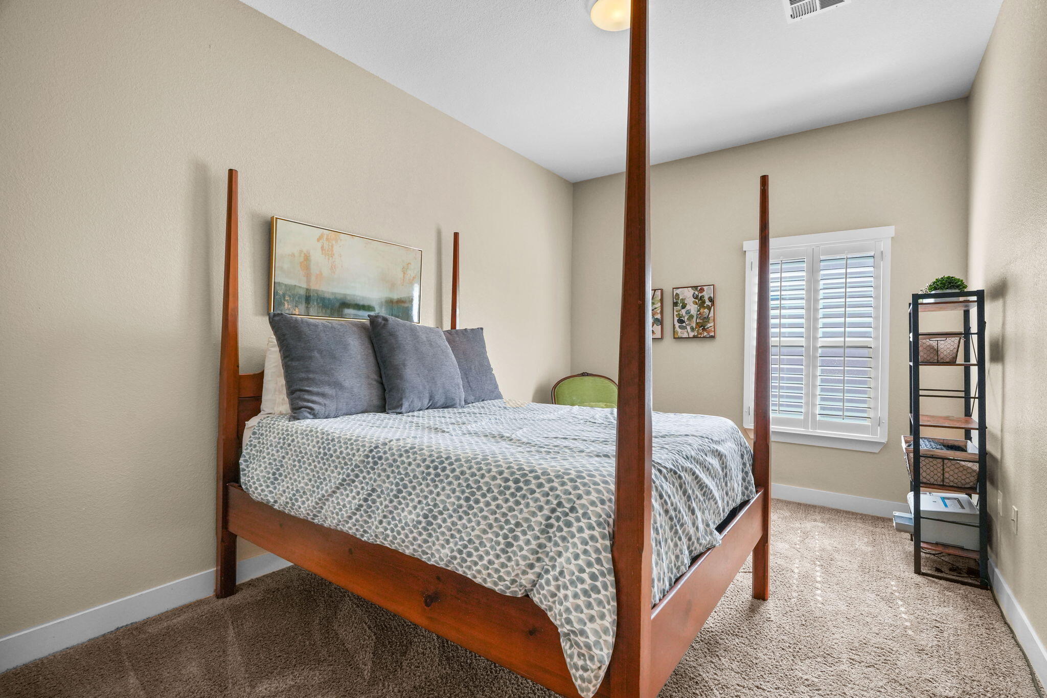 3183 AMISTOSO Street