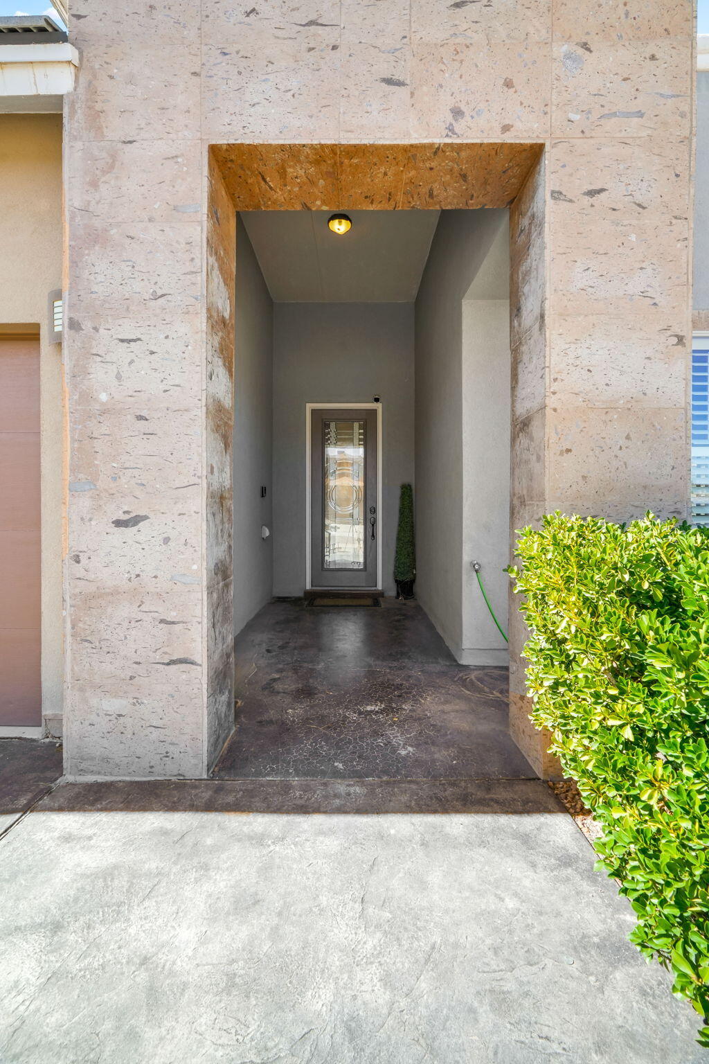 3183 AMISTOSO Street