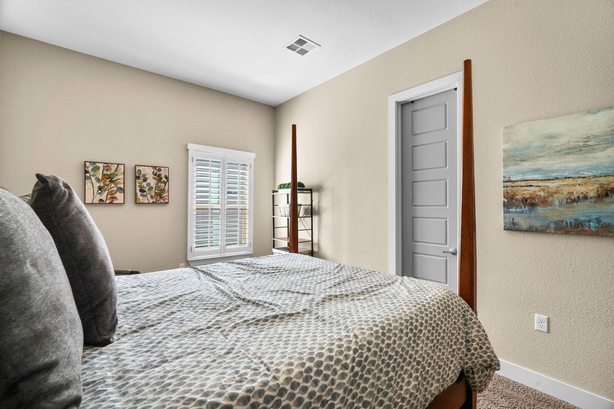 3183 AMISTOSO Street