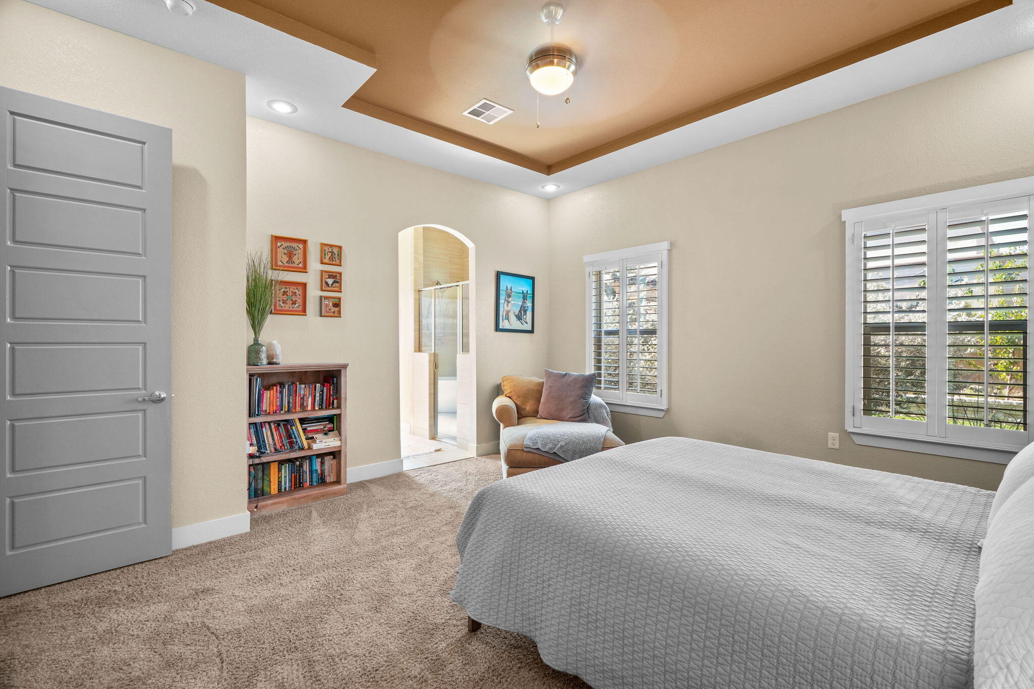 3183 AMISTOSO Street