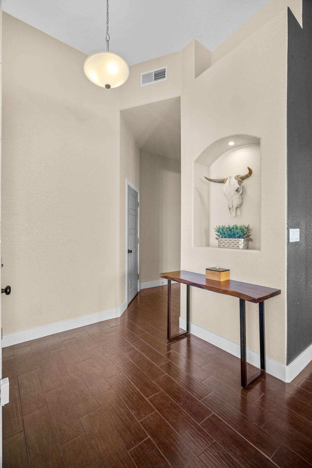 3183 AMISTOSO Street