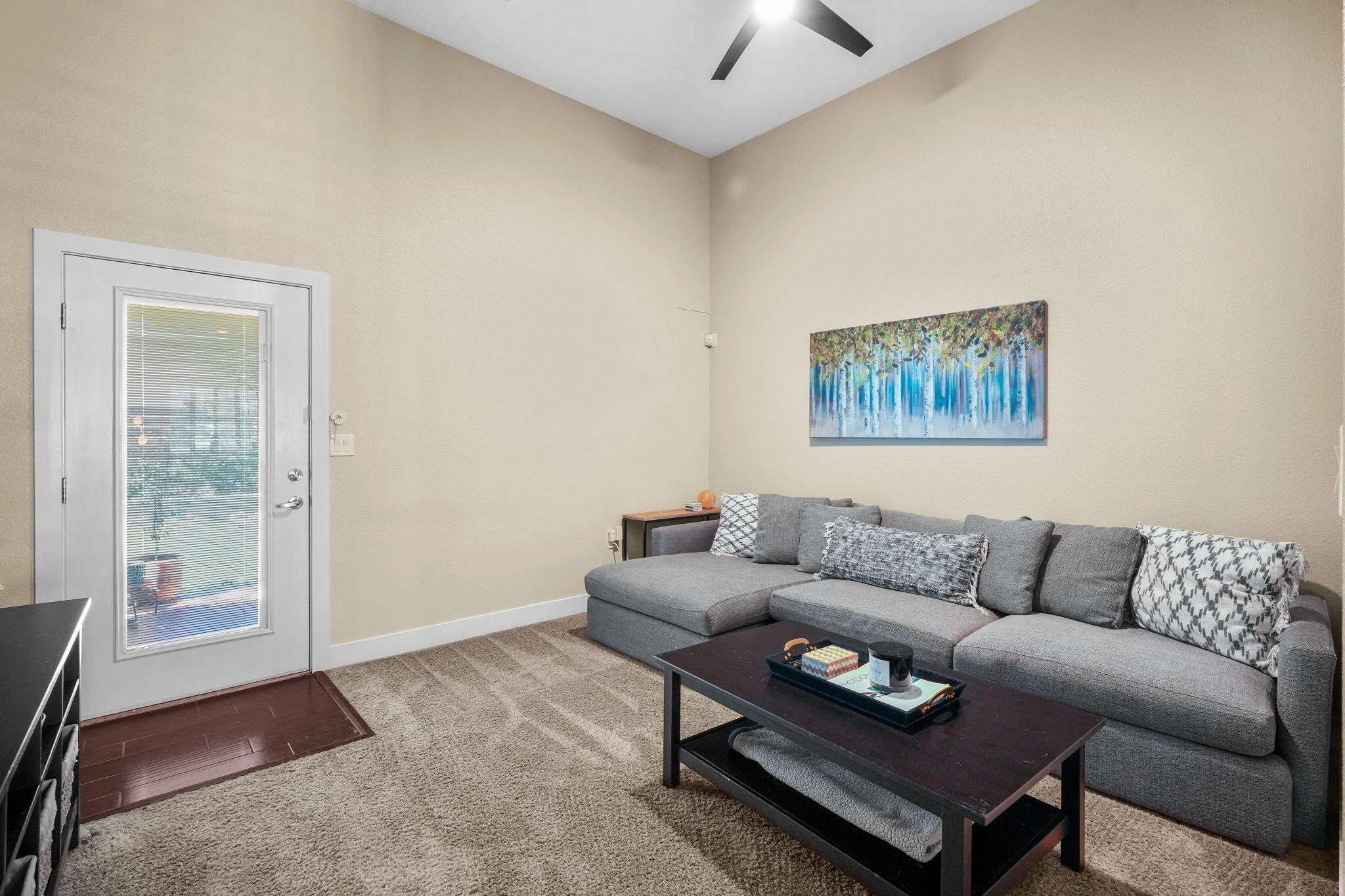 3183 AMISTOSO Street