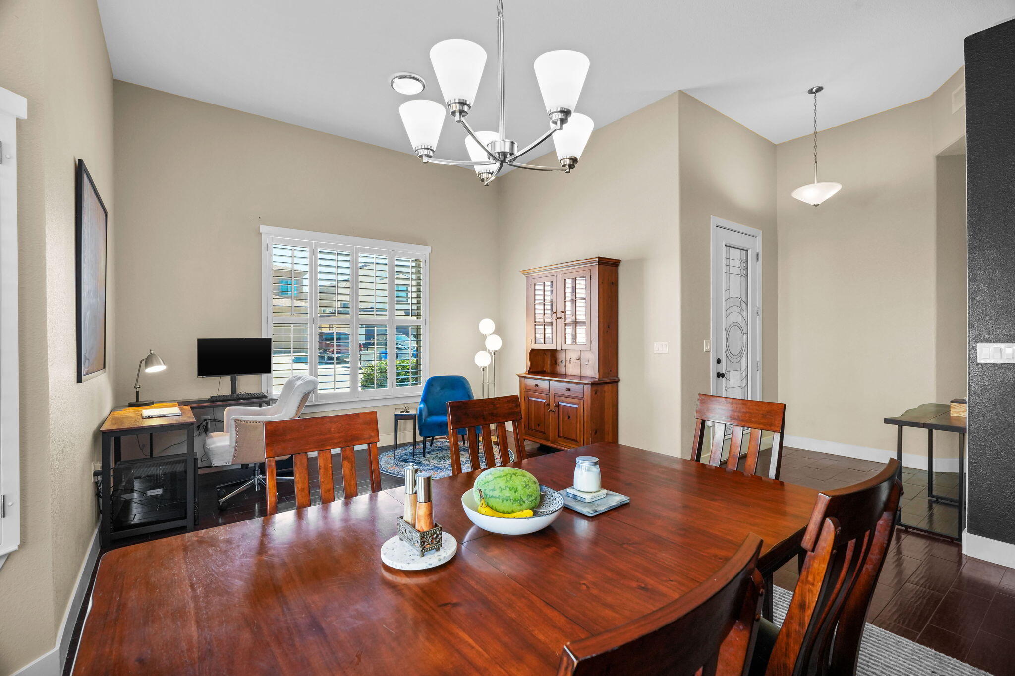 3183 AMISTOSO Street