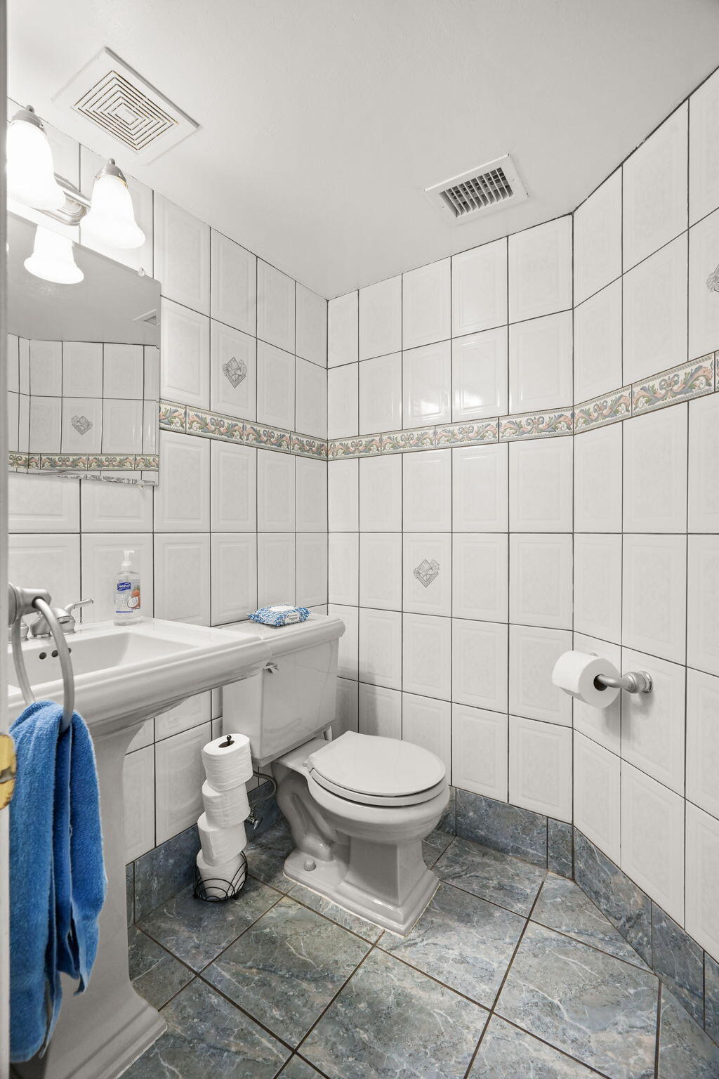 7812 Plaza Blanca Street