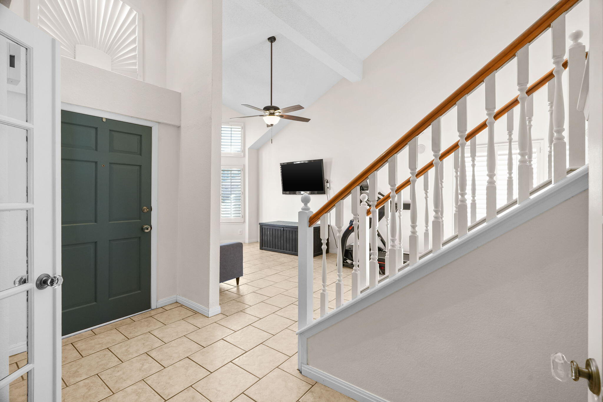 7812 Plaza Blanca Street