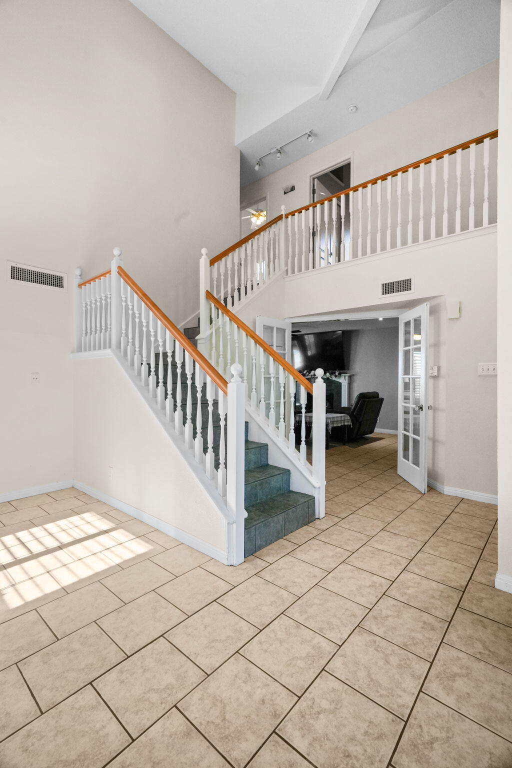 7812 Plaza Blanca Street