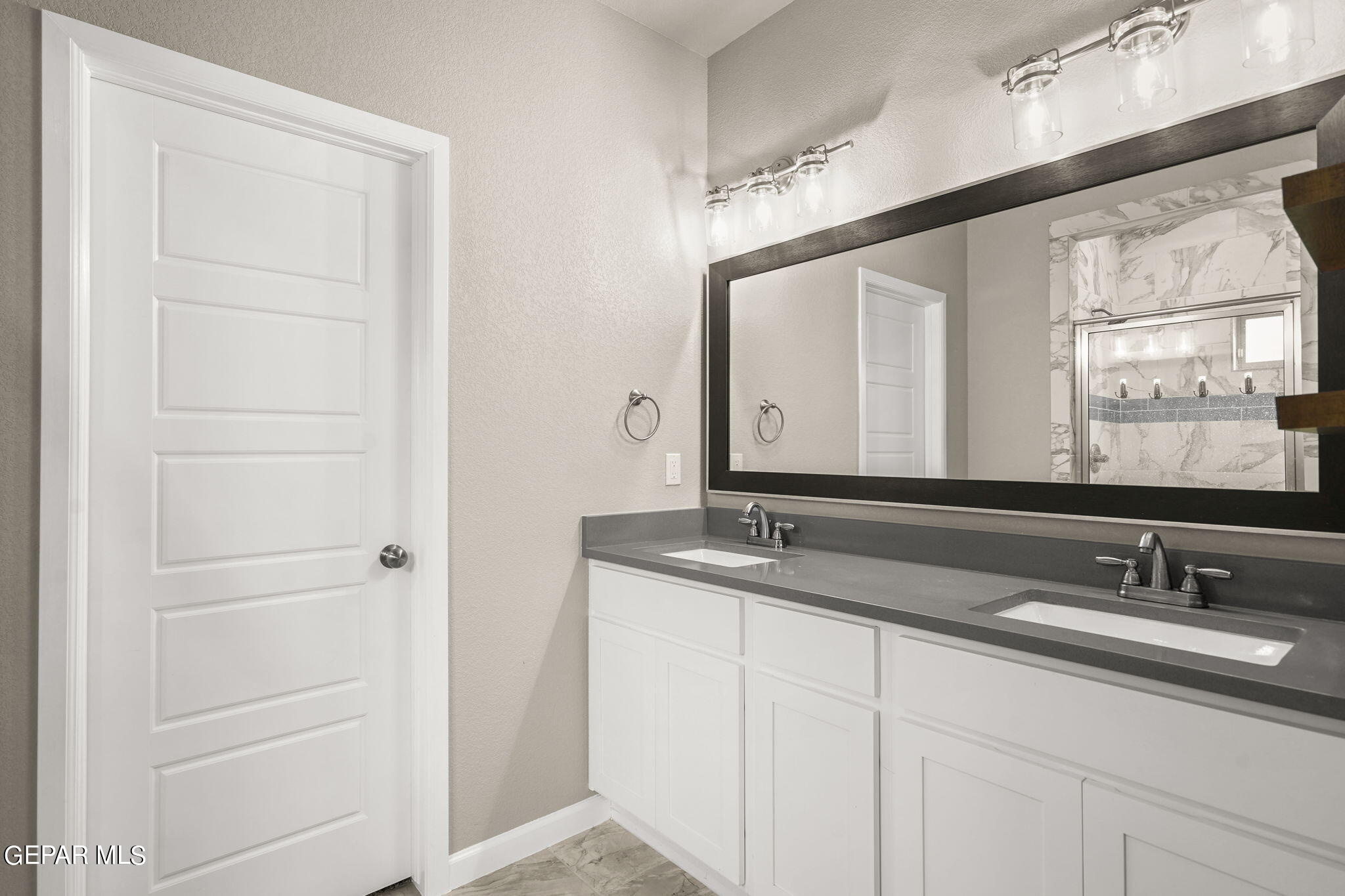 2517 MIKE PRICE Drive