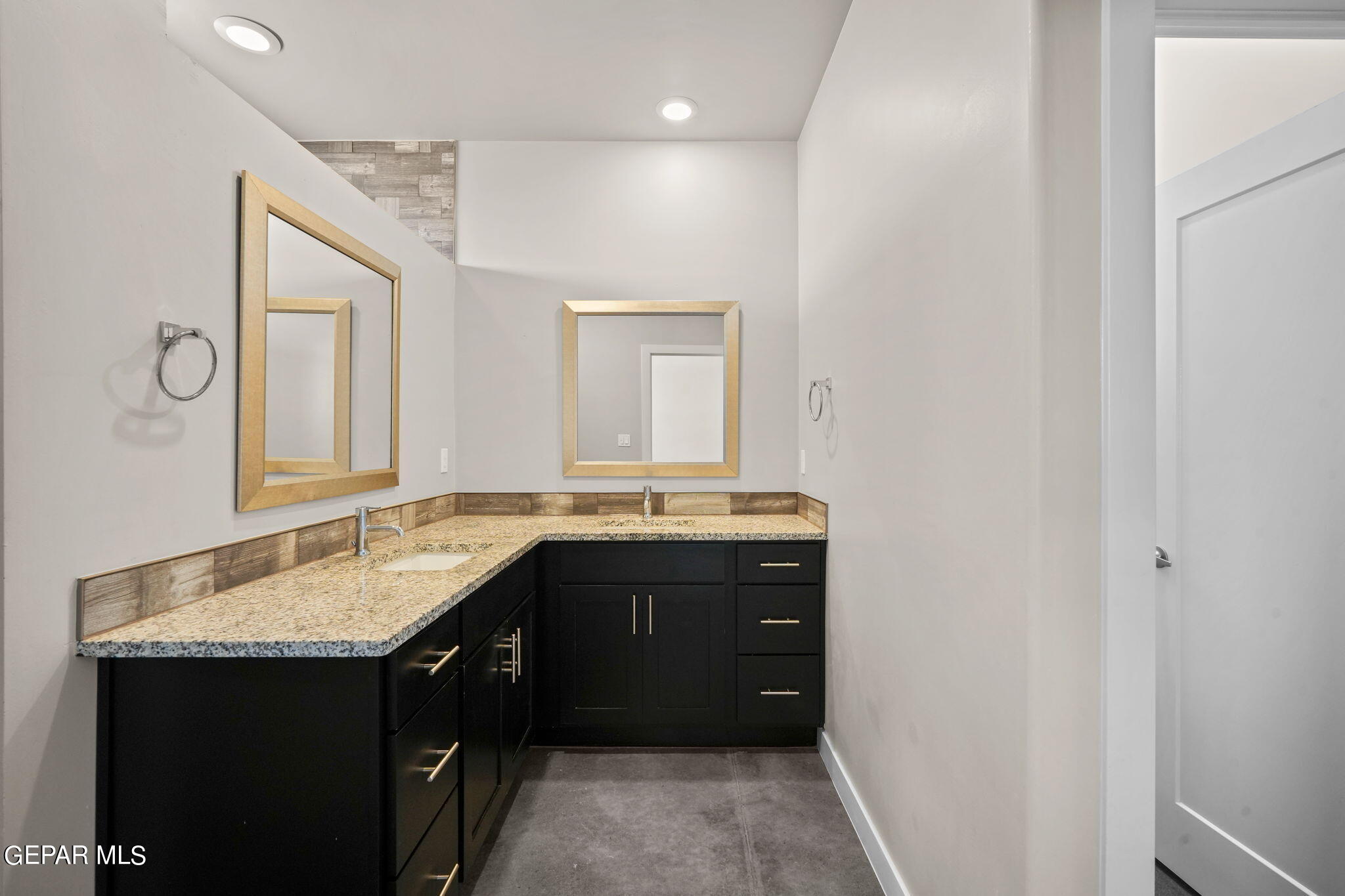 14230 Peyton Edwards Avenue