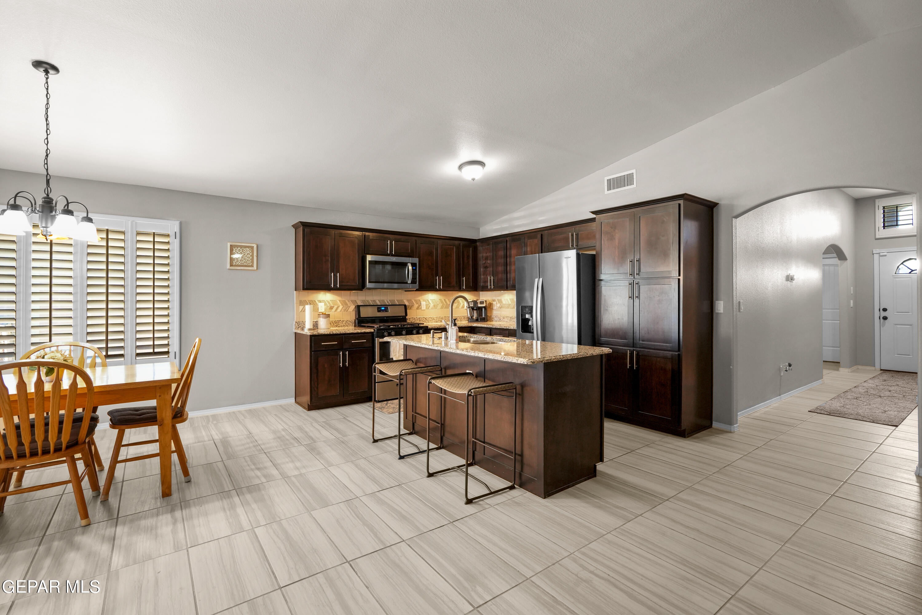 1921 Tim Foster Street