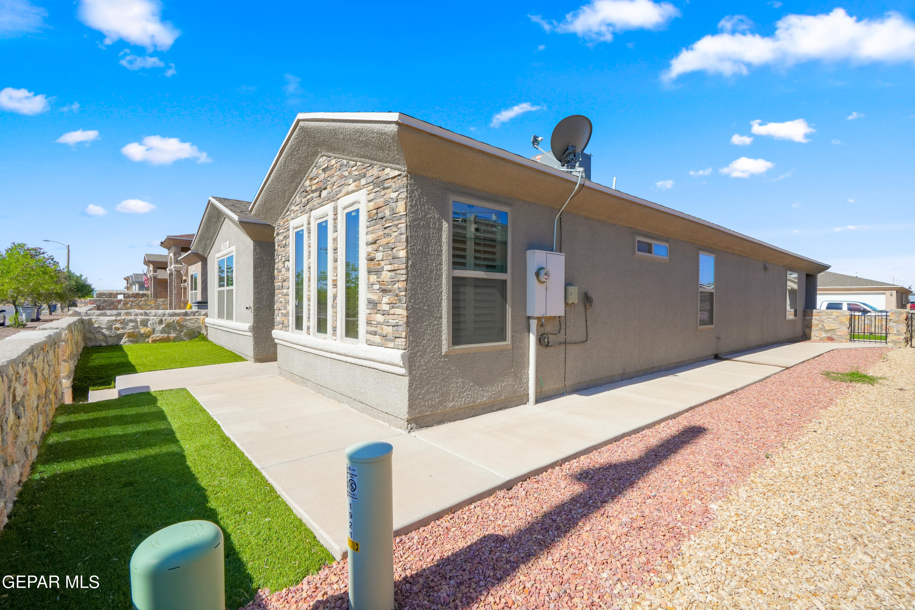 1921 Tim Foster Street