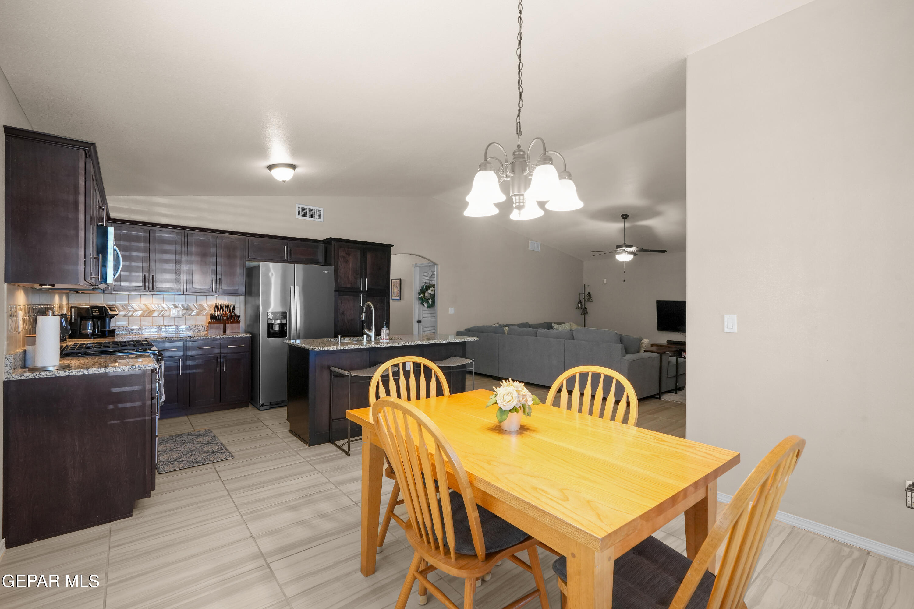 1921 Tim Foster Street