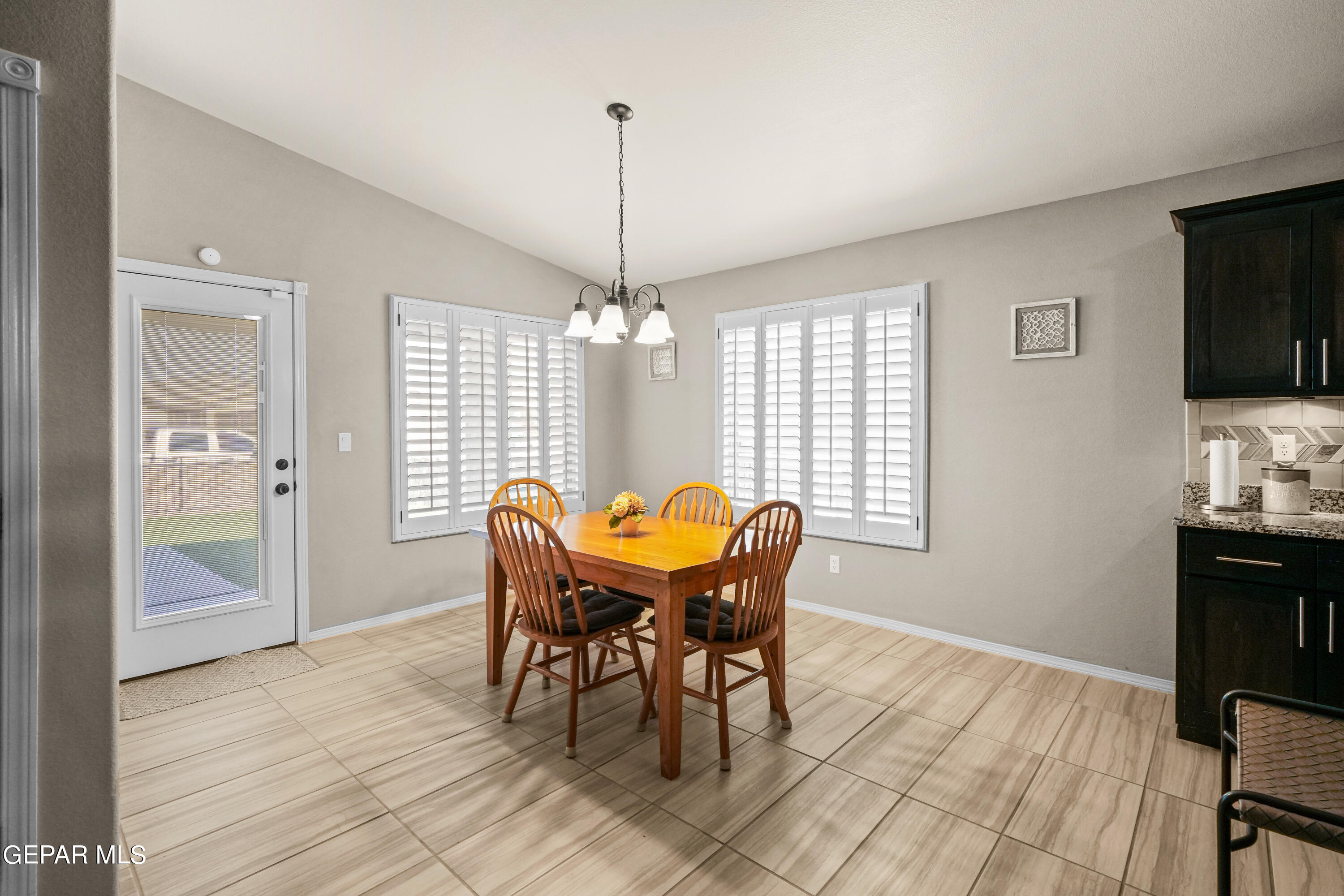 1921 Tim Foster Street