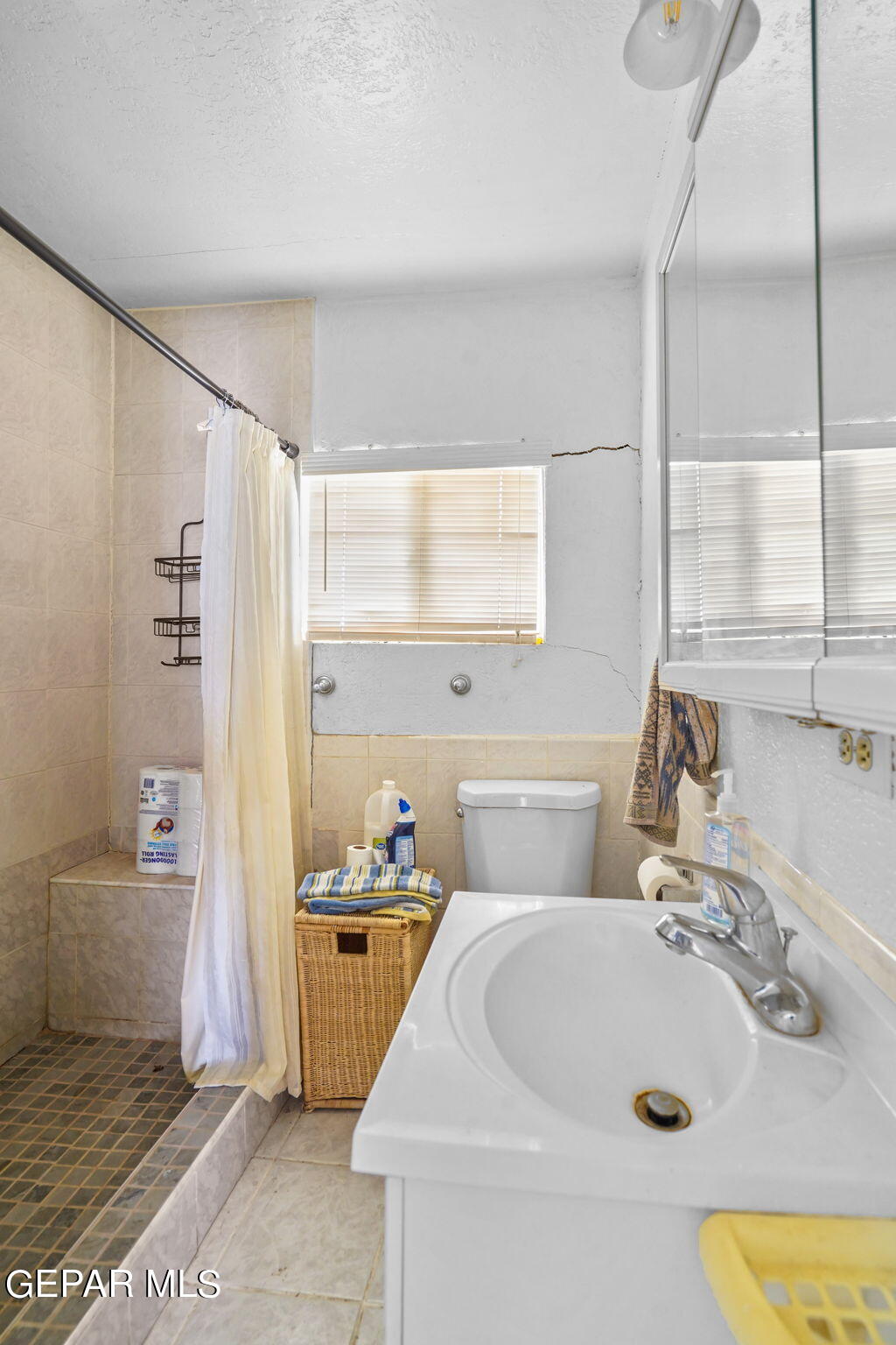 7672 Wenda Way Drive