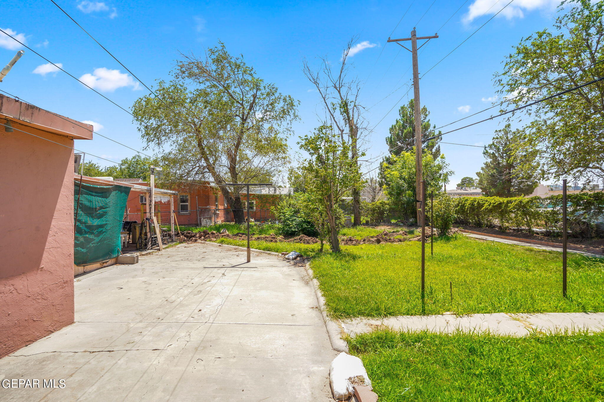 7672 Wenda Way Drive