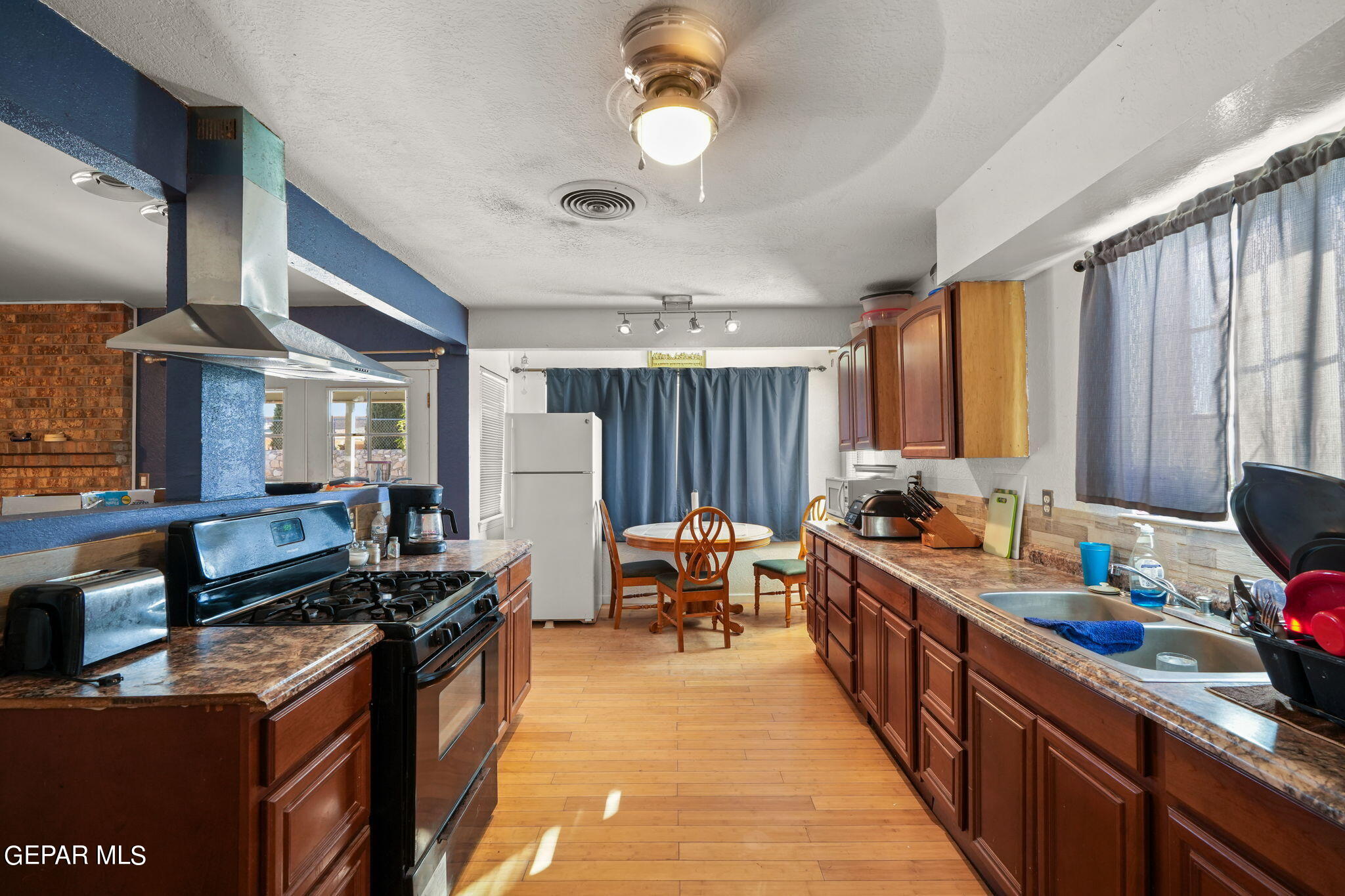 2400 GENE LITTLER Drive