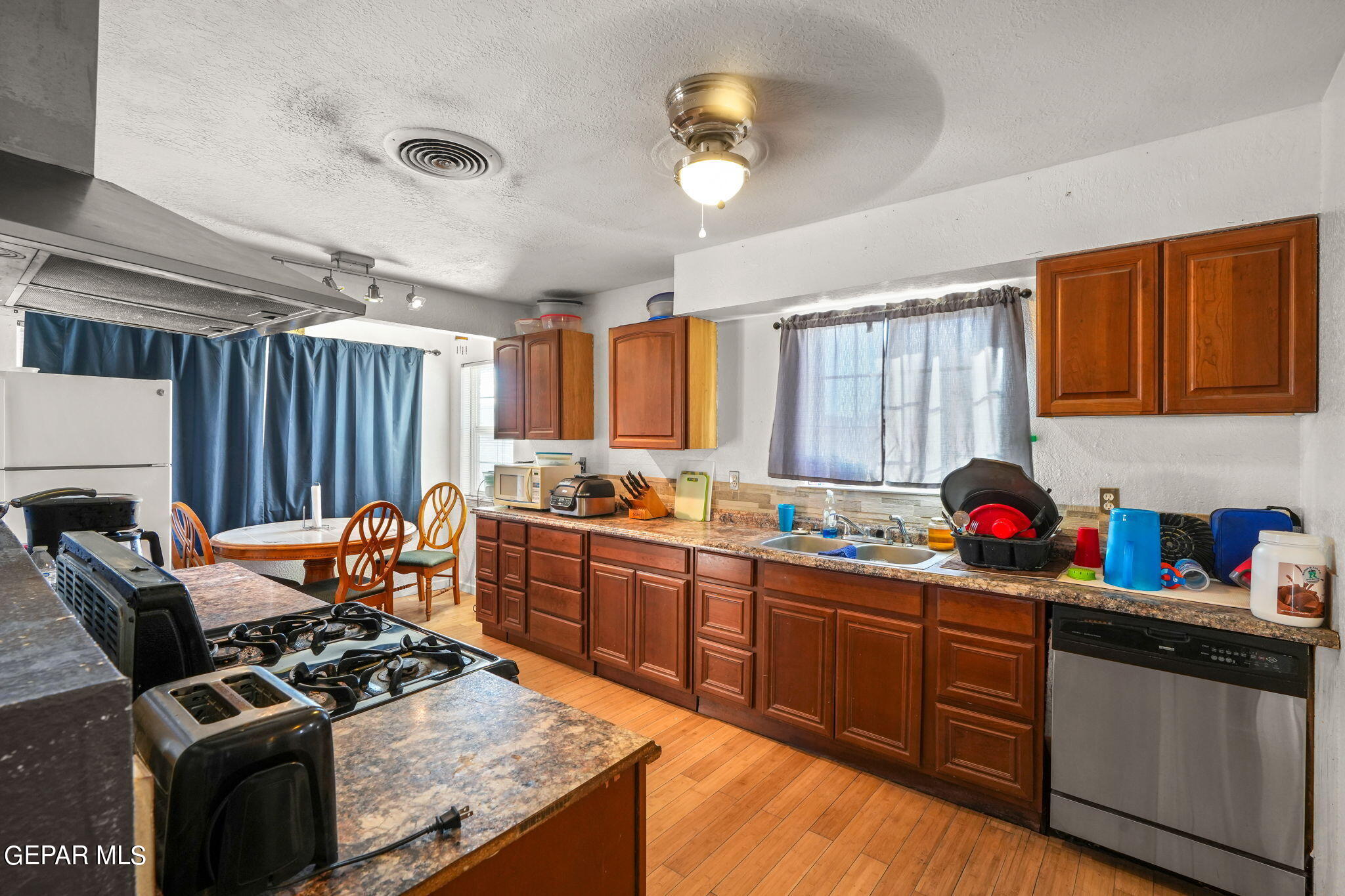 2400 GENE LITTLER Drive