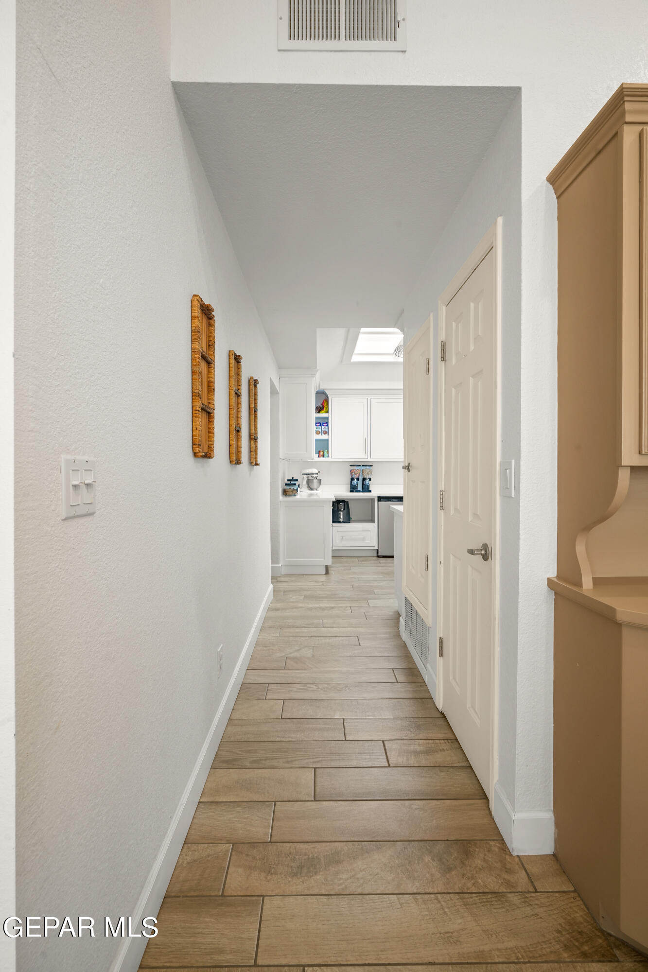 6537 WIND RIDGE Drive