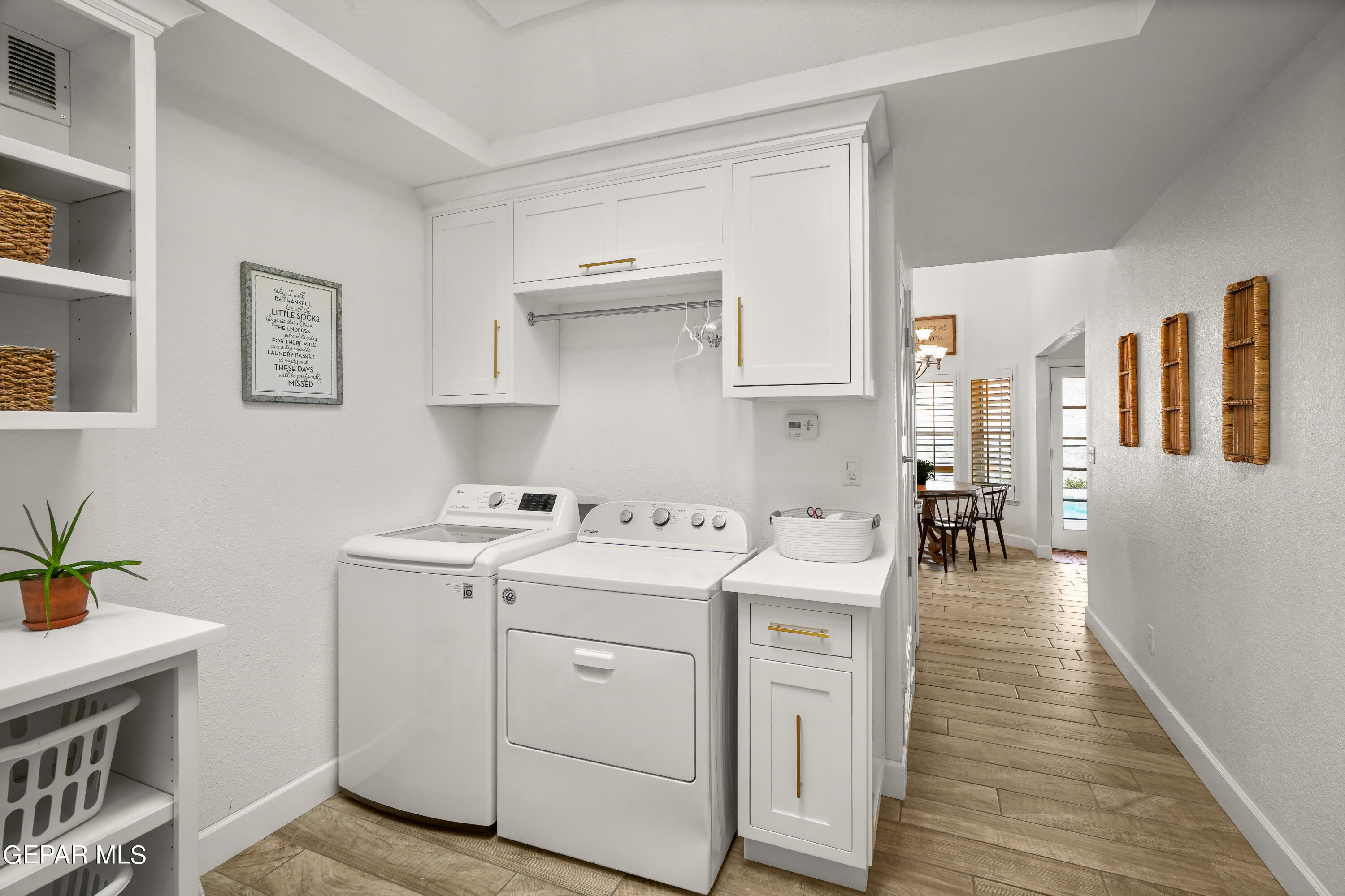 6537 WIND RIDGE Drive