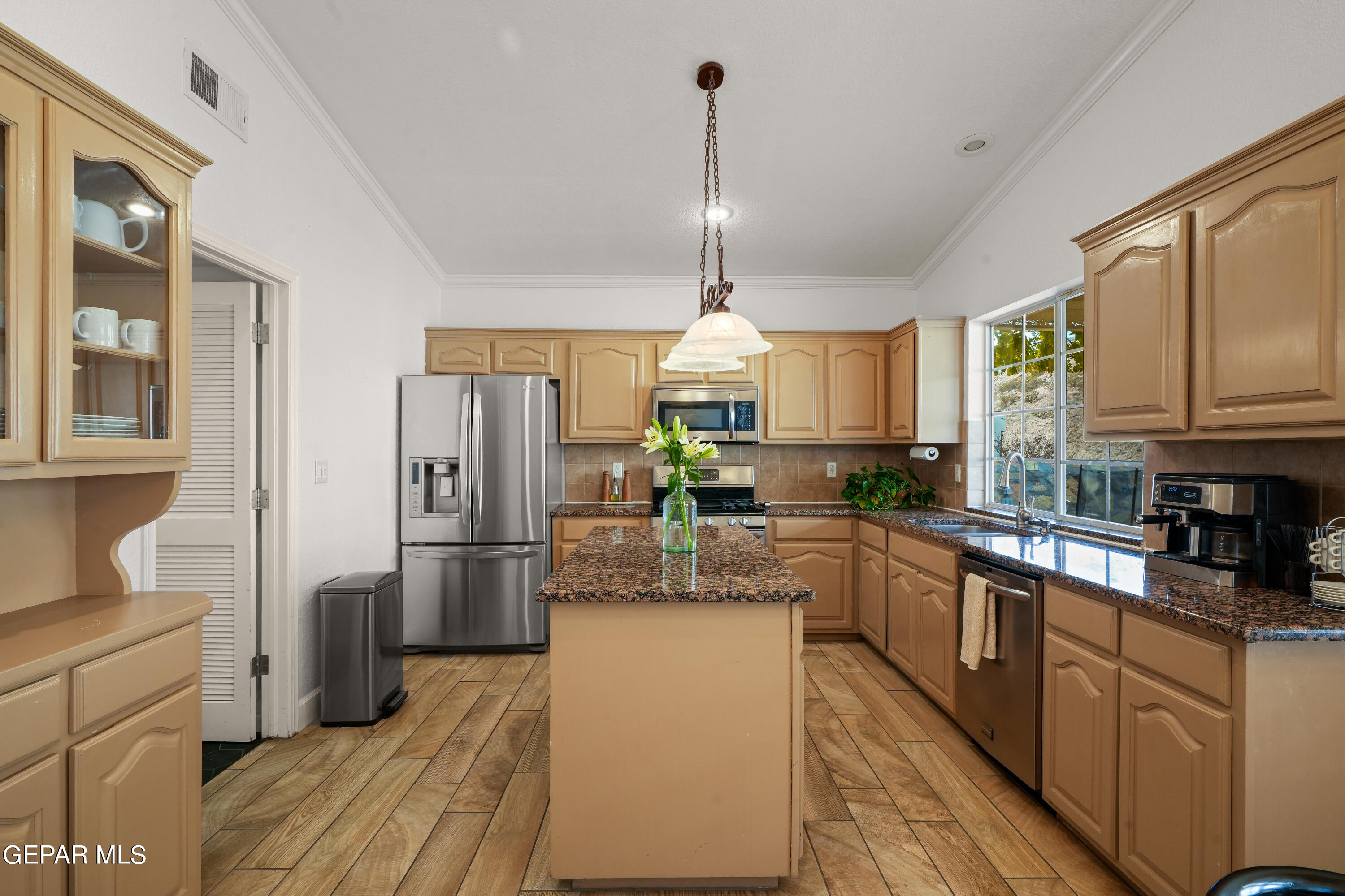 6537 WIND RIDGE Drive