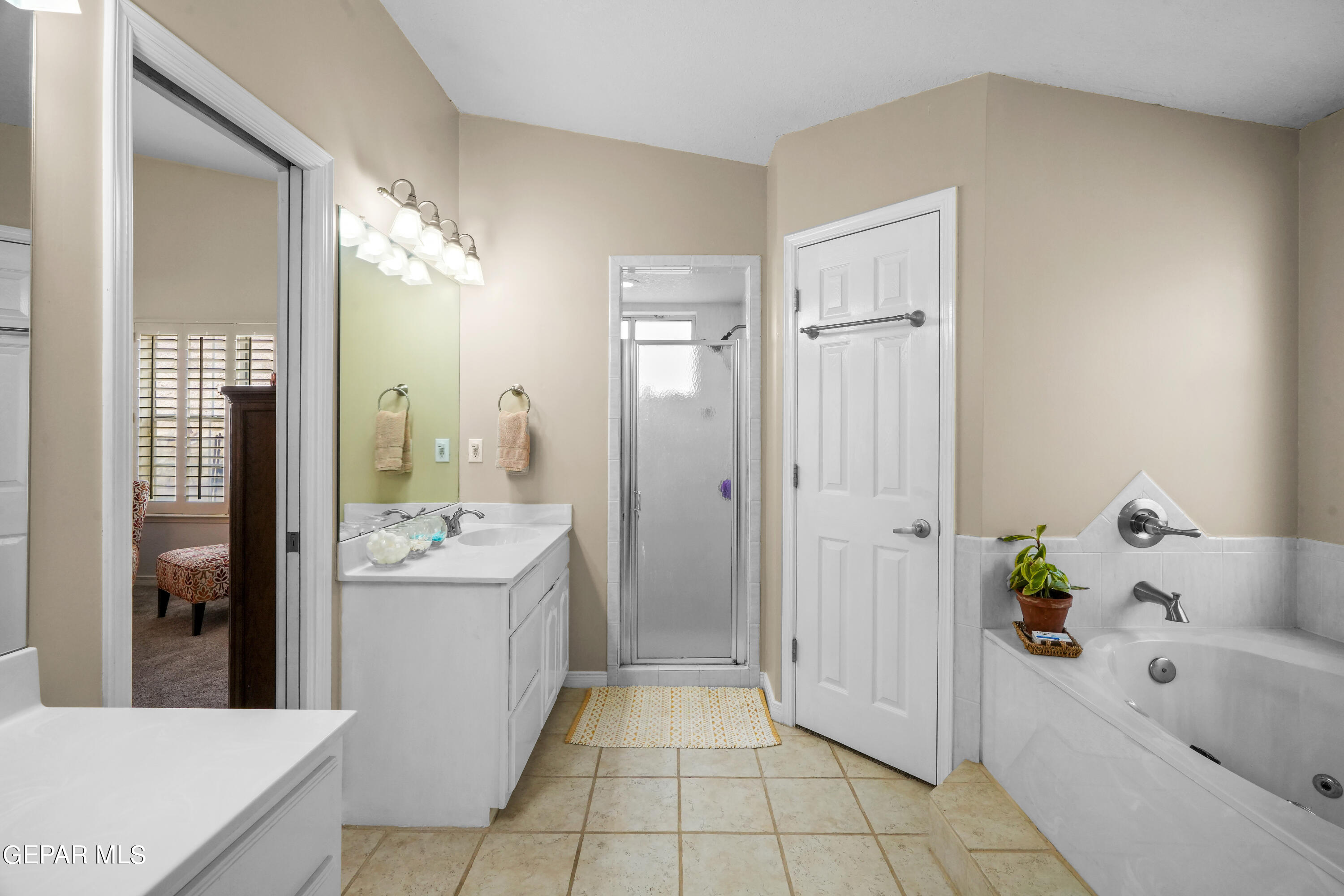 6537 WIND RIDGE Drive