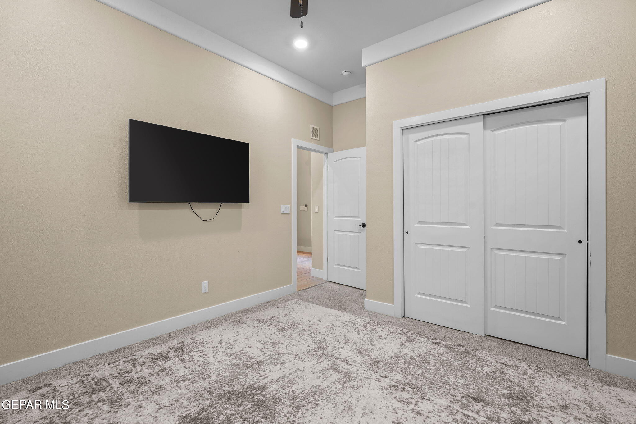 2195 ENCHANTED CREST Drive